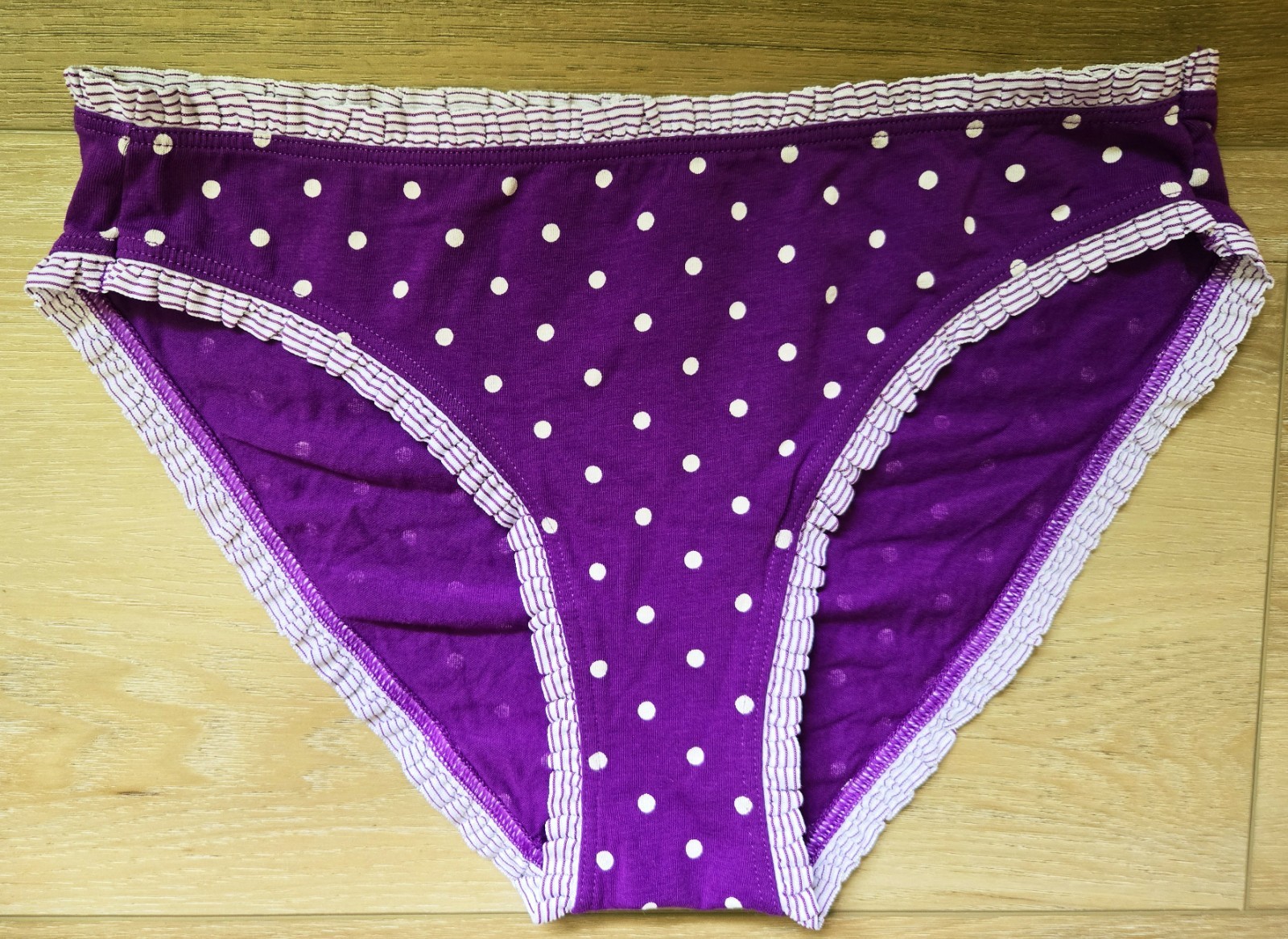 Vintage Victoria’s Secret Polka-Dot Striped Ruffled Cotton Bikini Panties M