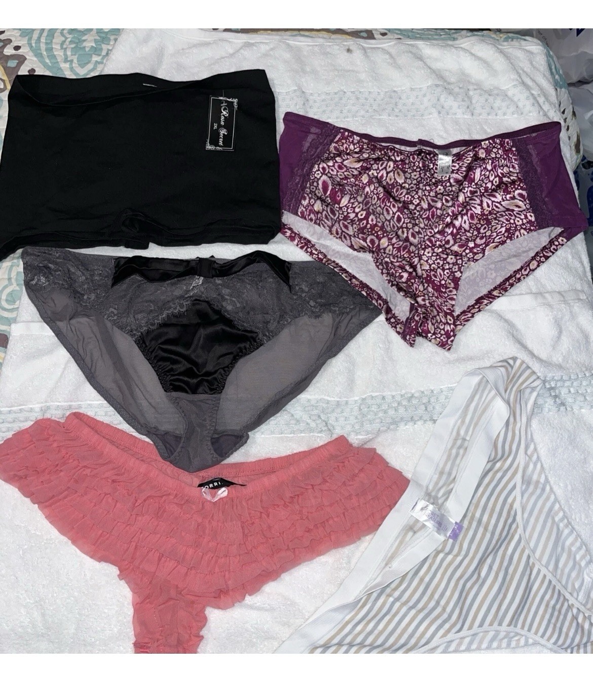 Multi Style Panties Seamless Lace Size 9 2X Lot Of 5 See Tags Peek At Designers
