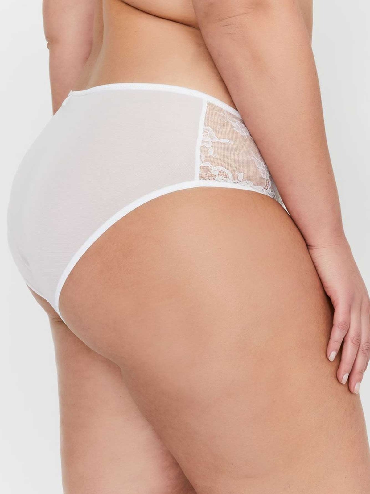 Ashley Graham WHITE Plus Size High-Rise Lace Panty, US 2X