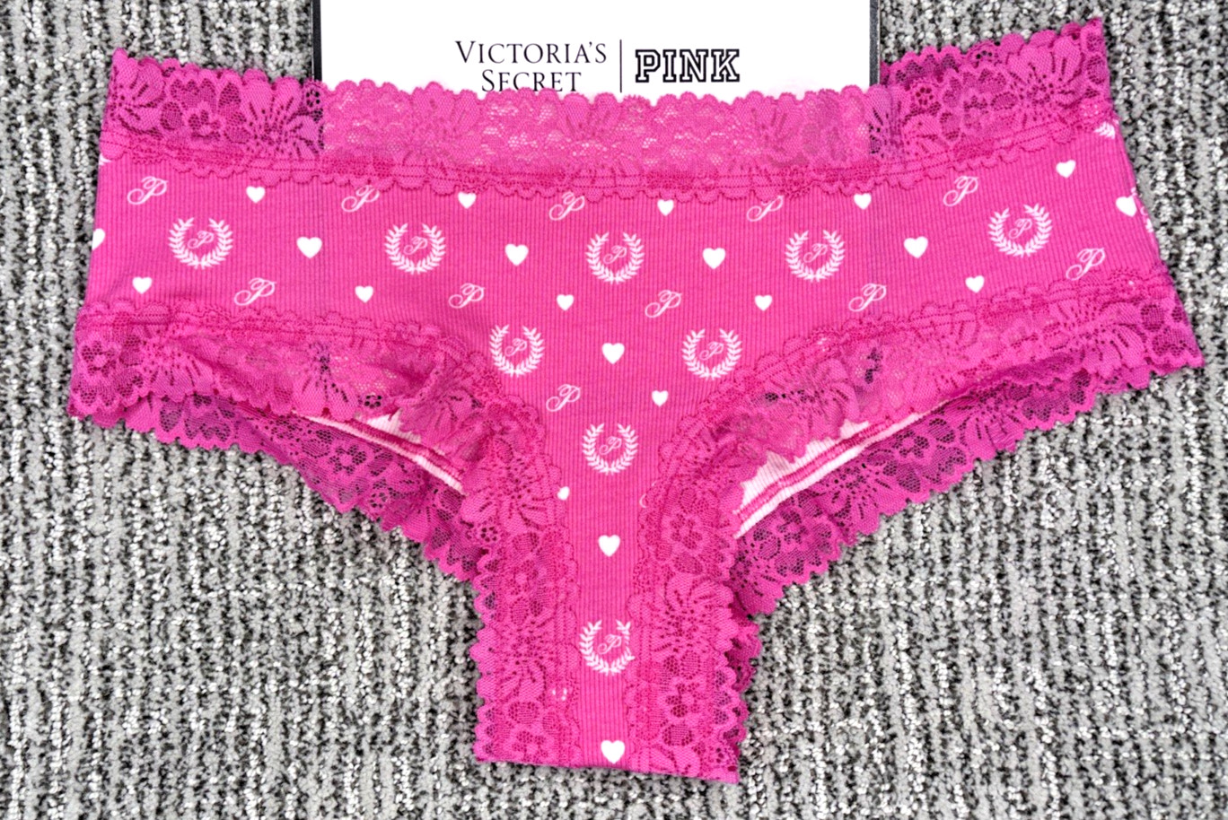 Victoria’s Secret PINK NWT Medium Pink Heart Logo Print Lace Trim Cheeky Panty