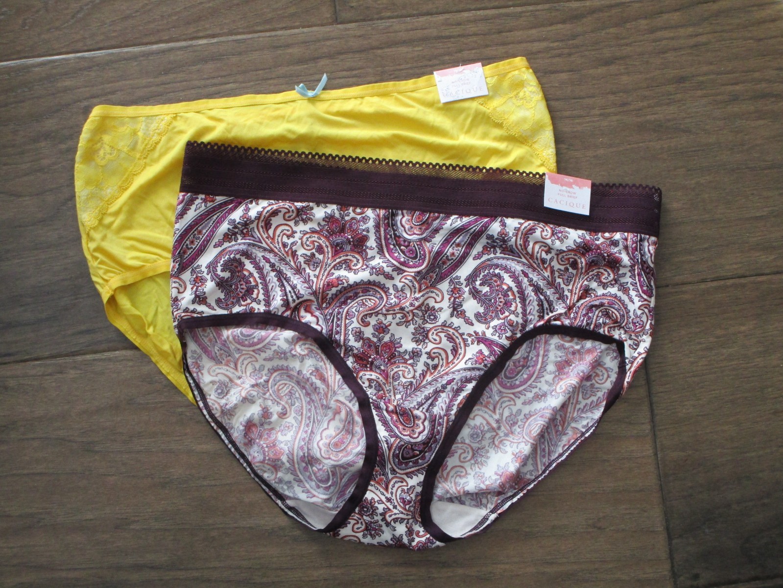 2-PACK CACIQUE NO-SHOW FULL BRIEF PANTIES IN YELLOW LACE/PAISLEY SIZE 14/16