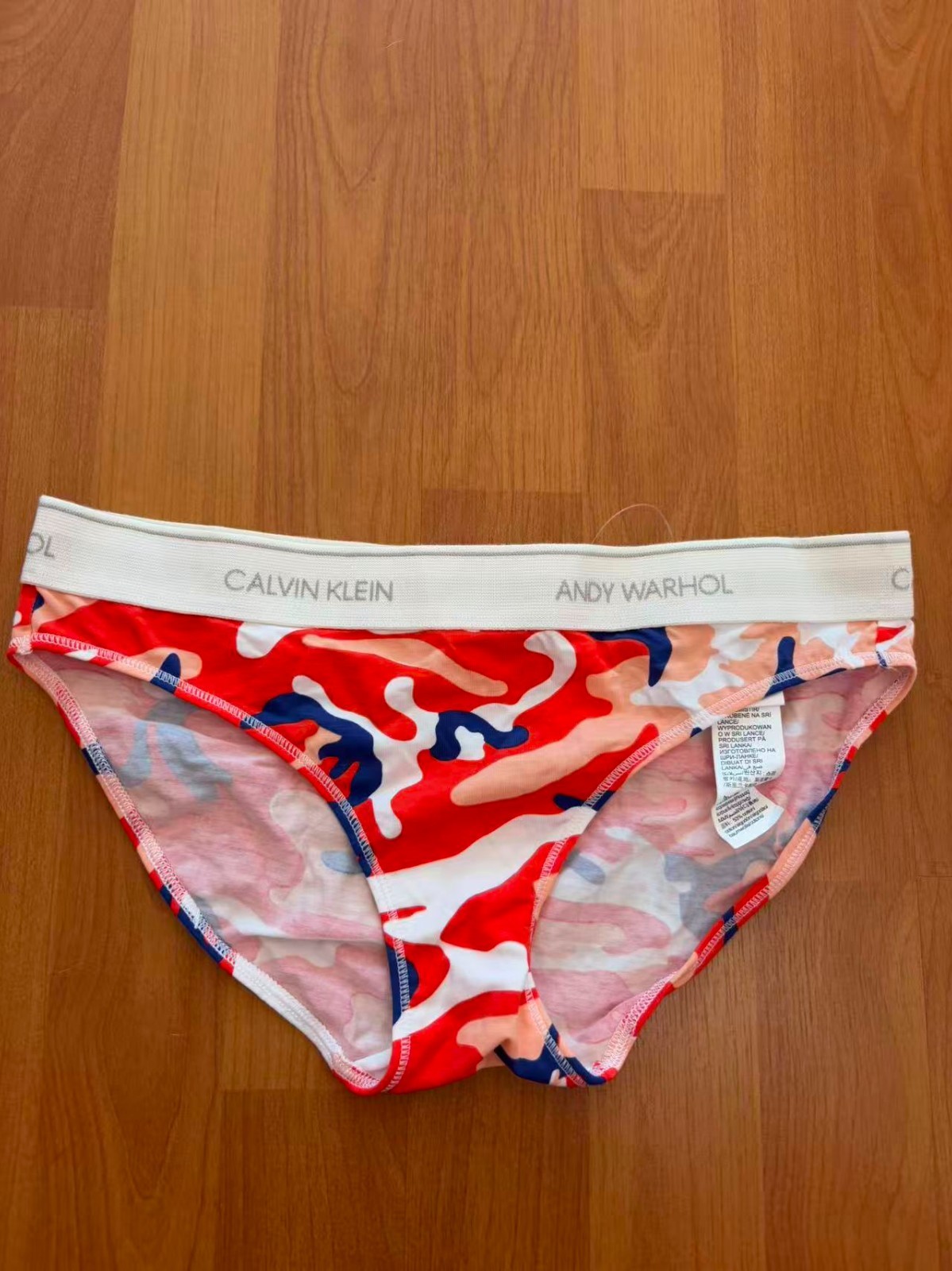 NWT Womens Calvin Klein & Andy Warhol Printed Bikini Rare Size S/M Free Shipping