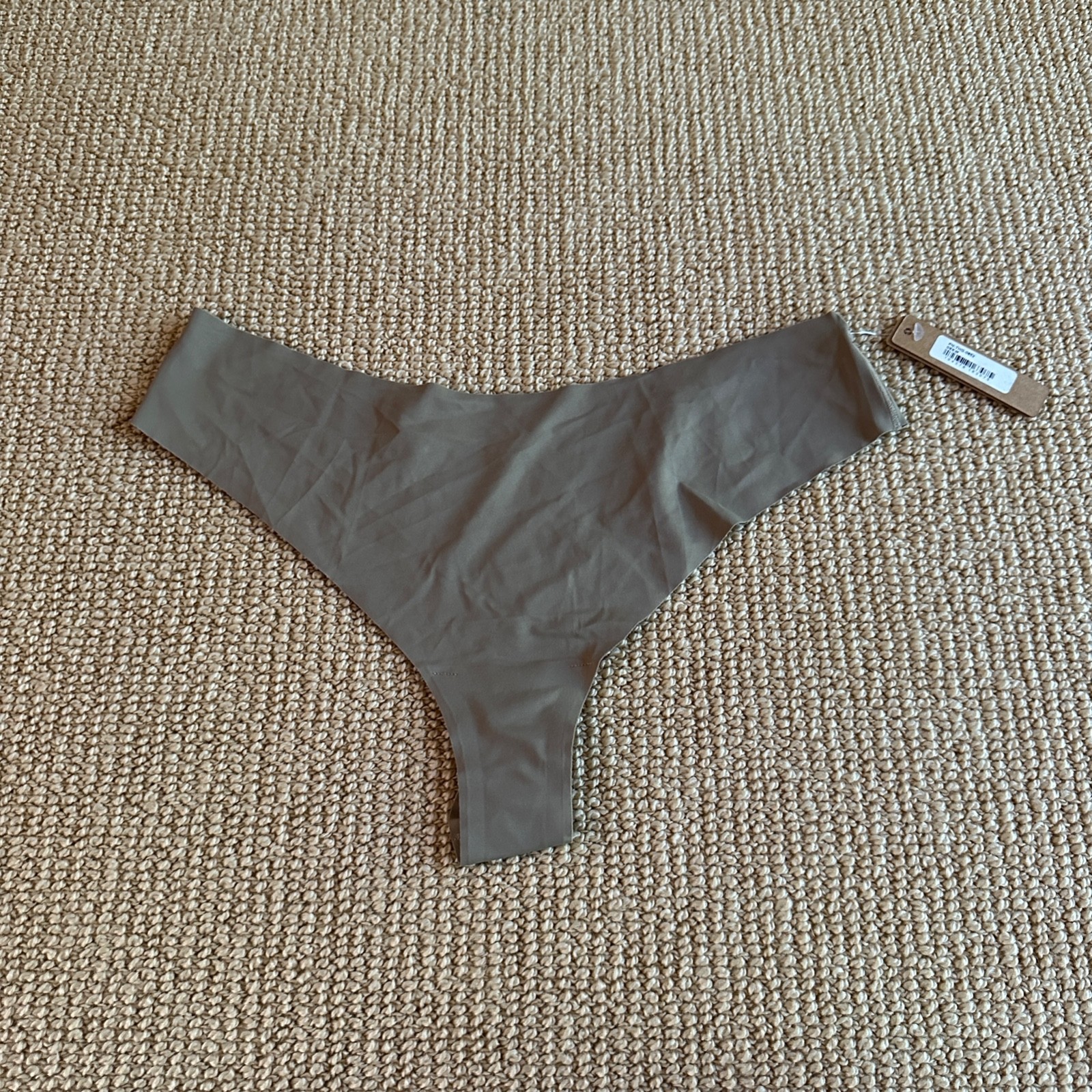 Kim Kardashian Skims Desert Naked Dipped Thong, Size Medium NWT