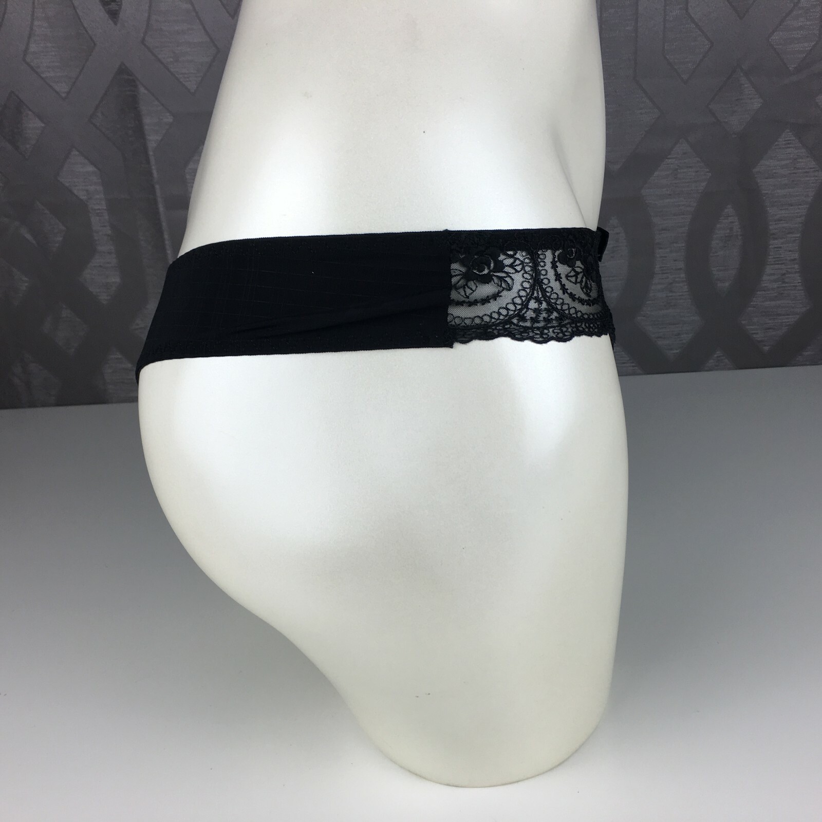 ALEGRO Soft Ebony Black Embroidered Lace Sheer Thong Panty Lingerie – 9017D