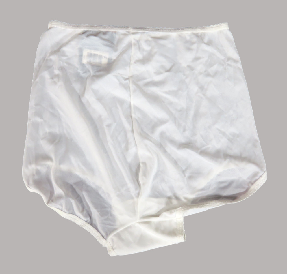 NWT Bali Skimp Skamp Panties 2015 White Brief 2633 Hi-Waist Semi Sheer L/7