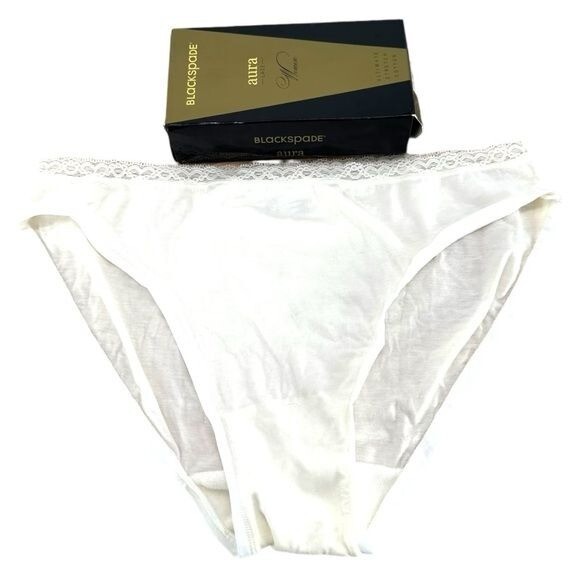 Blackspade | NIB XXL Cream Panties
