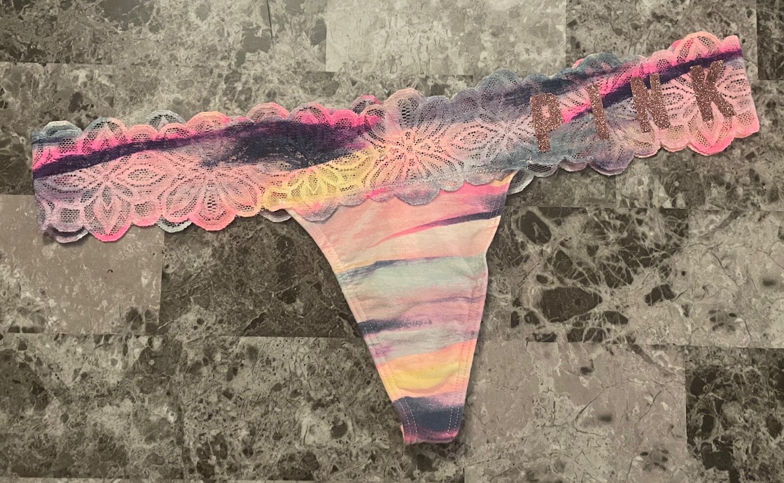 NWT VICTORIA’S SECRET PINK LARGE SUNSET ROSE GOLD LOGO LACE RARE THONG PANTIES