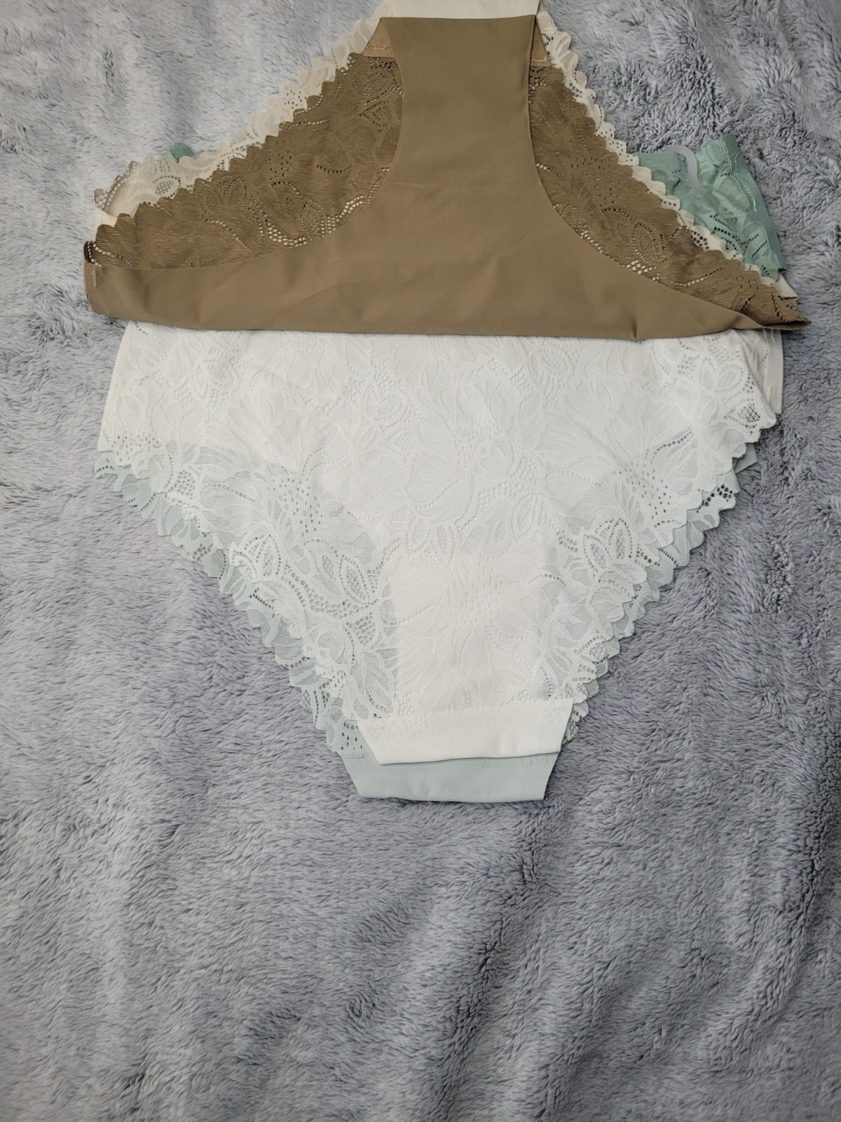 Danskin Intimates Womens Size Small 5-Pack No Show Soft Lace Panties Underwear
