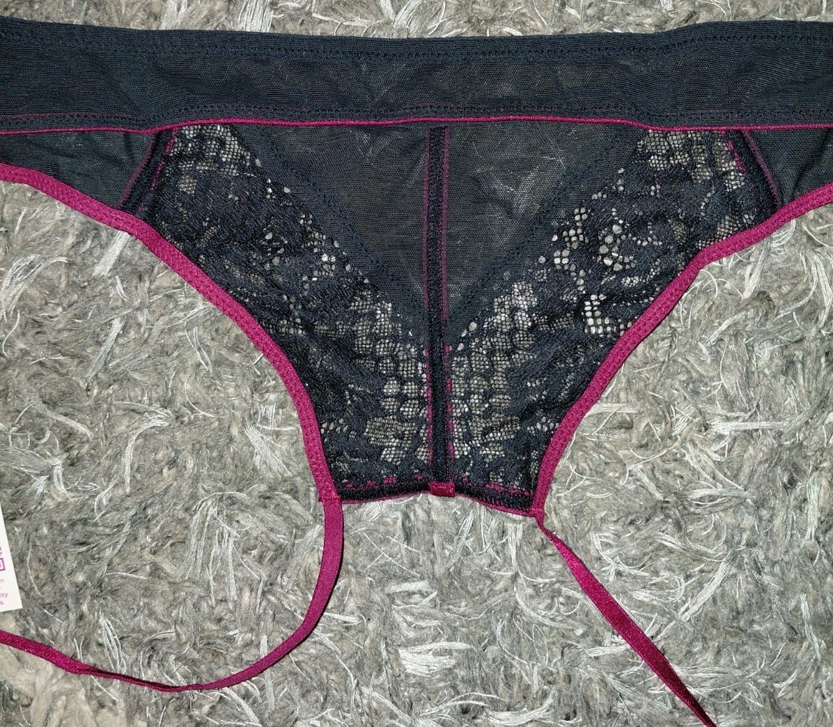 Adore Me/VS Lace & Mesh Crotchless Cheeky Panty NEW Size Large Black