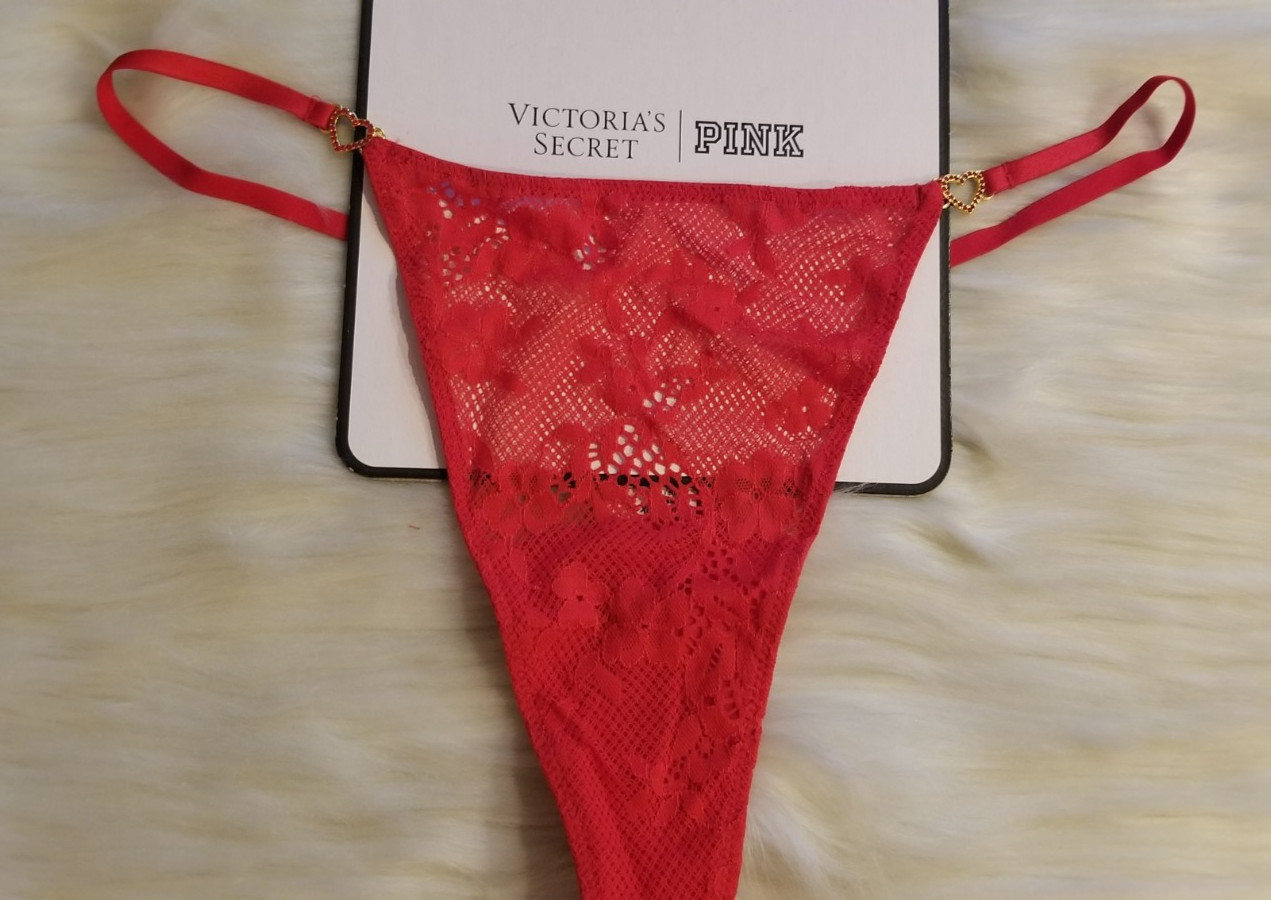 VICTORIA’S SECRET DREAM ANGELS HEART HARDWARE LACE THONG PANTY XL RED NWT