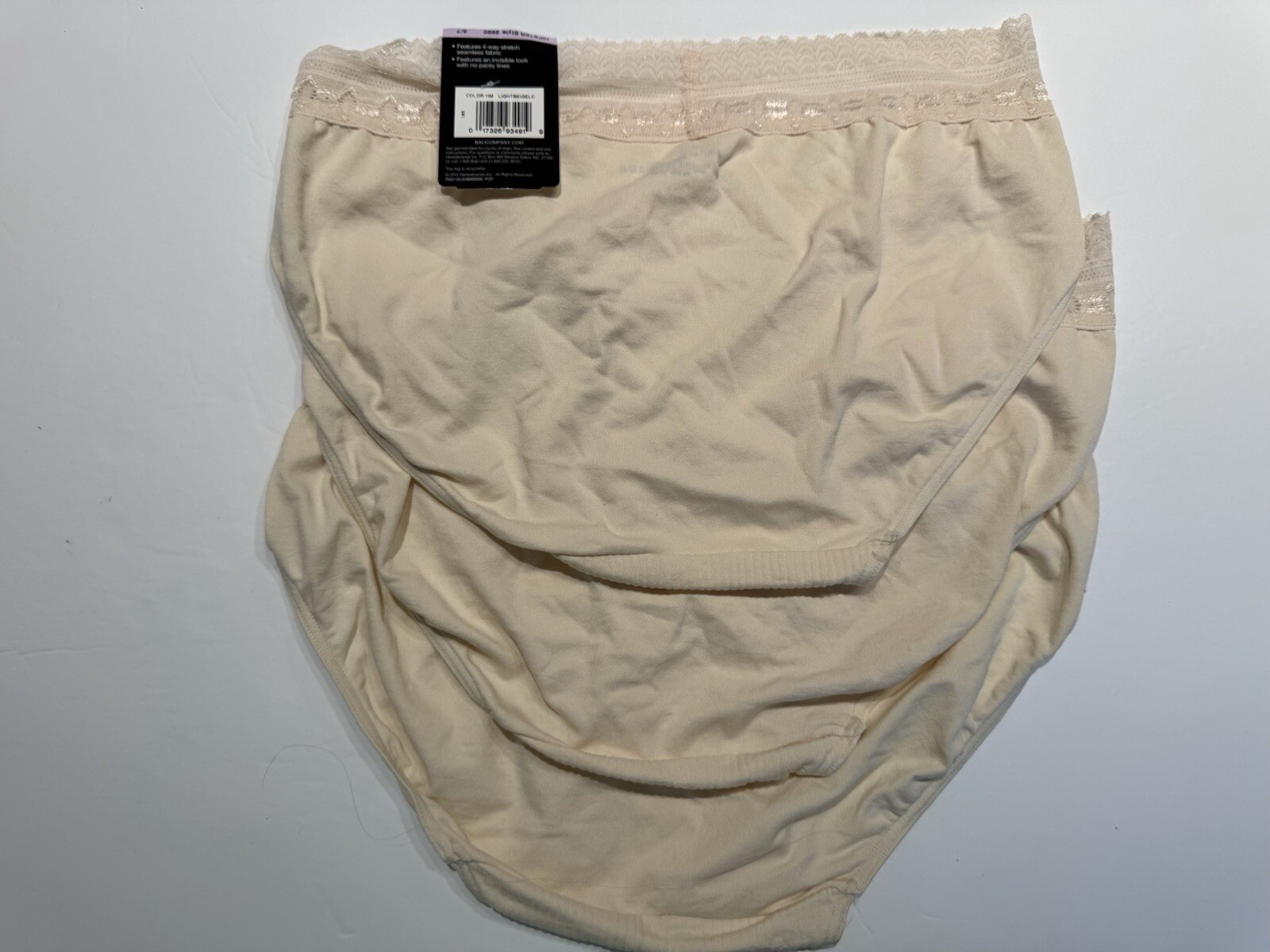 NWT Bali Comfort Revolution Hipster Panties 2990 Size 6/7 3 Pairs