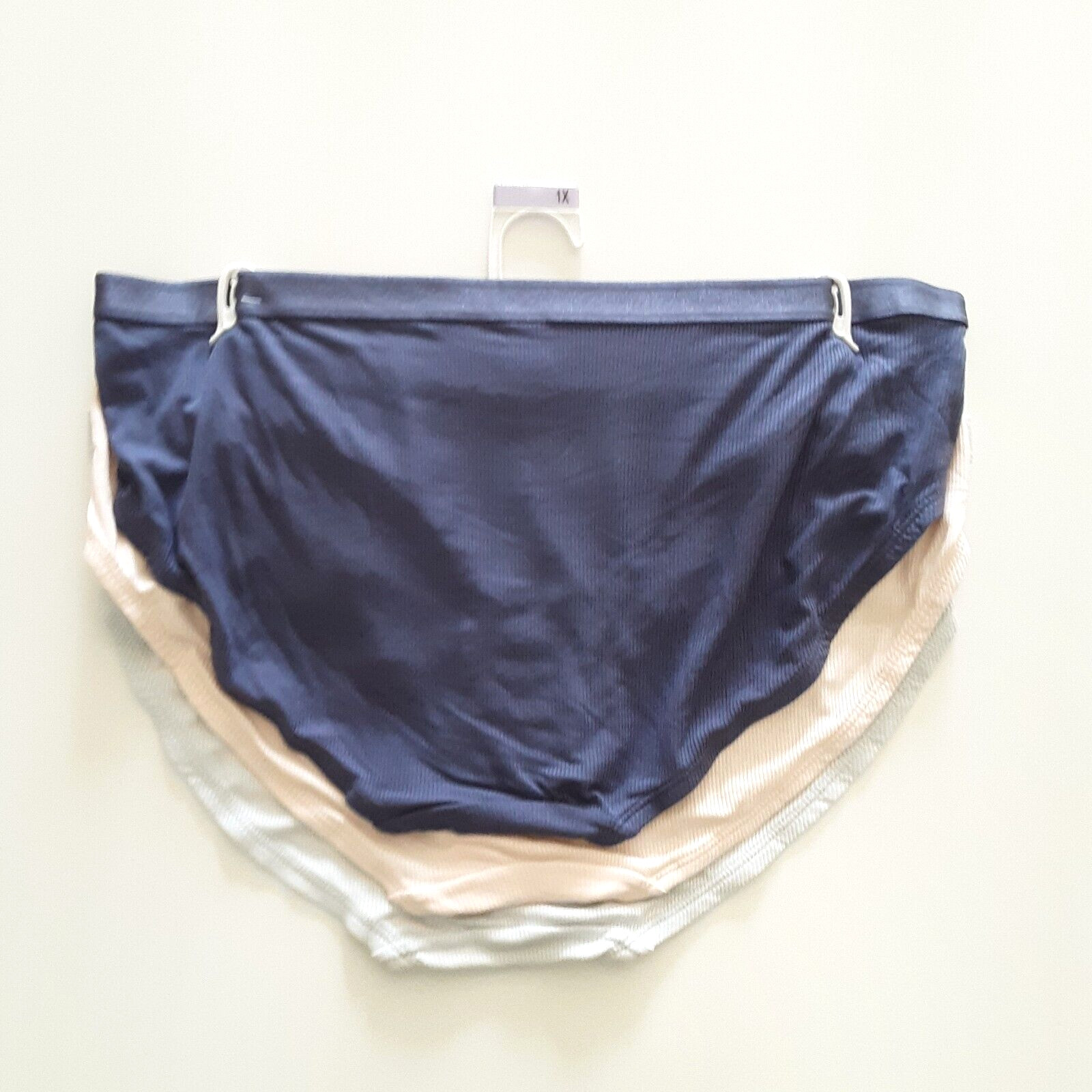 Tranquil & True Womens Size 1X Hipsters Ribbed Rayon Solid Underwear 3 Pack
