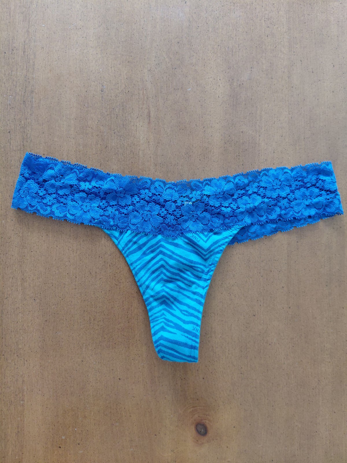Victoria’s Secret PINK Ultra Low Rise Blue Lace Animal Print Thong Panties M Y2K