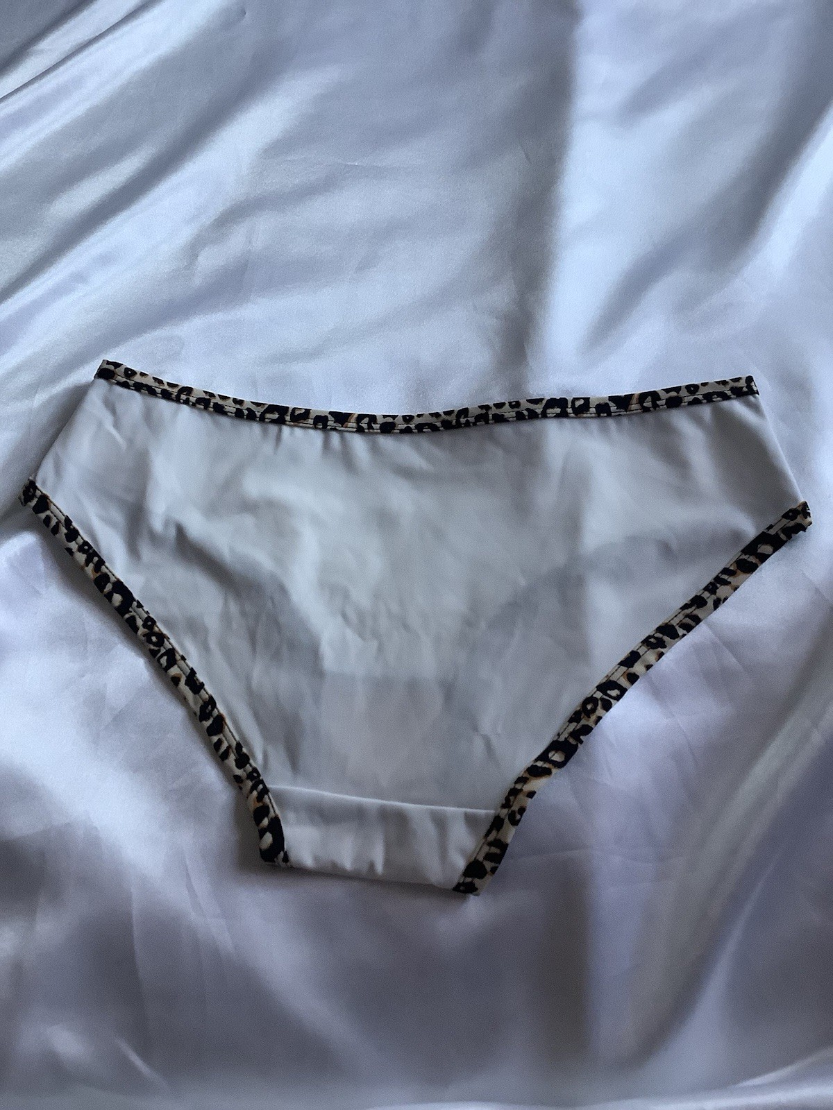Women’s Stretch Briefs Panties Solid Animal Print Rims Breathable 3pk Medium