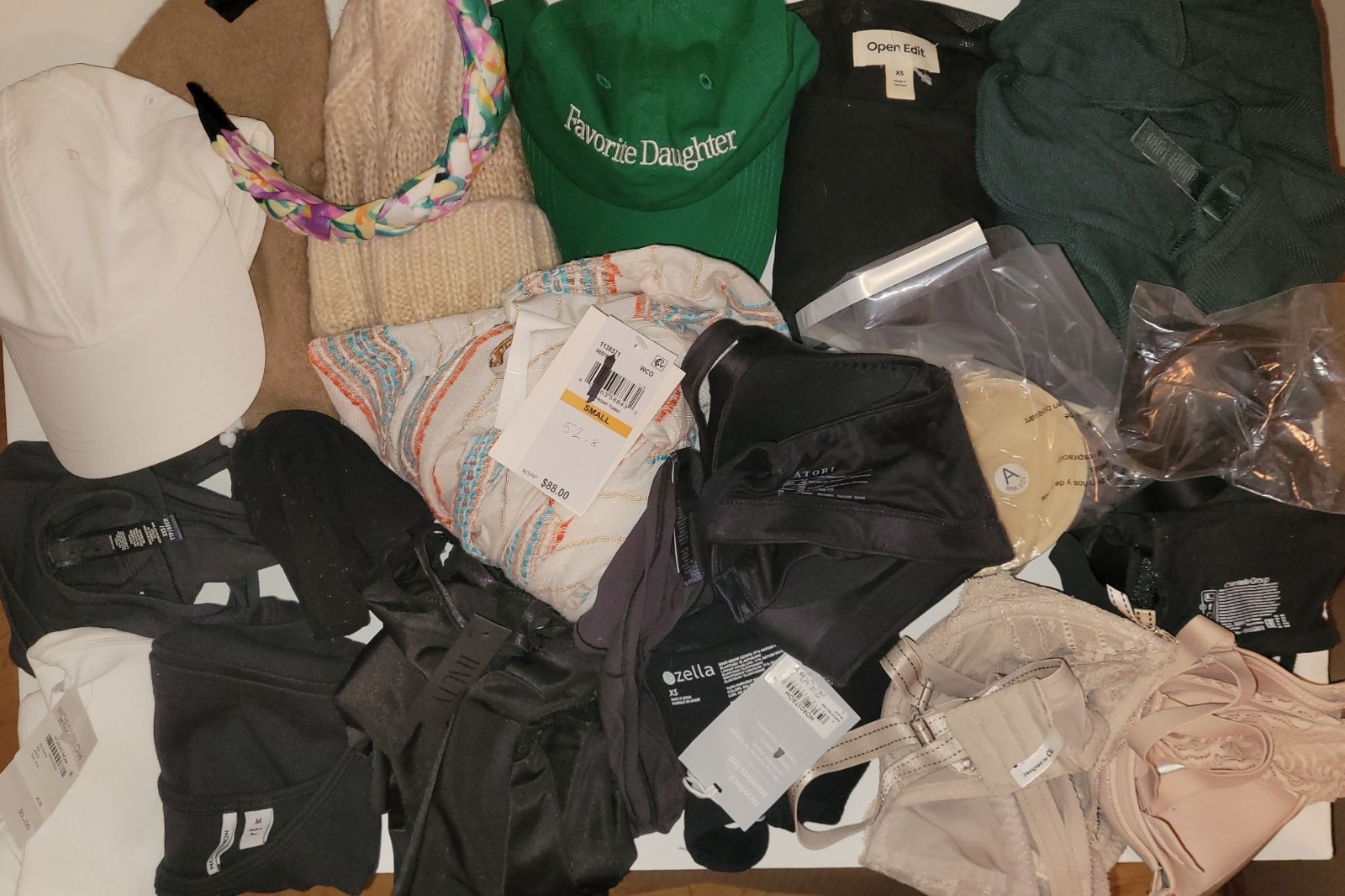 BULK LOT (17) Designer Apparel & Intimates: CHANTELLE, BECCA, SKIMS, HAUTY $787