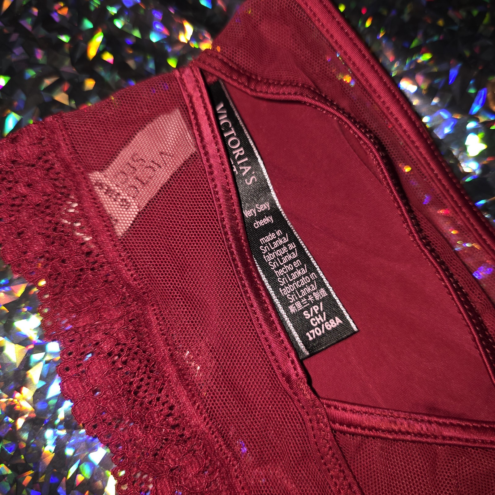 Victoria’s Secret Very Sexy Lace Keyhole Burgundy Cheeky Panty Size Small NWT
