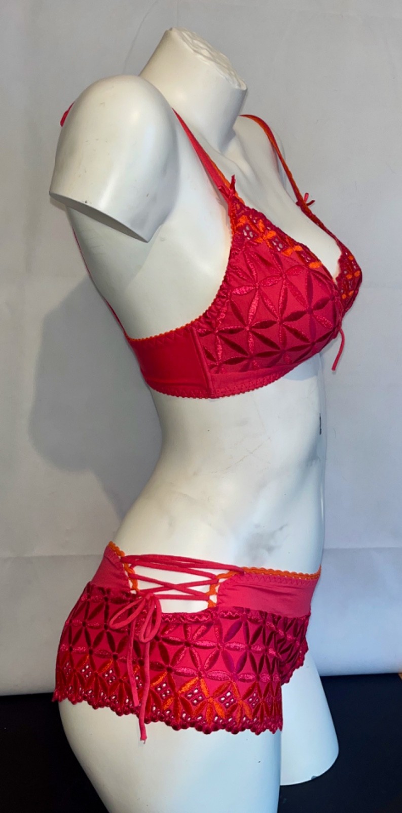 AUBADE BAHIA LINGERIE SEPRATES – 34B & Uk10 / Fr2 / EUR 38