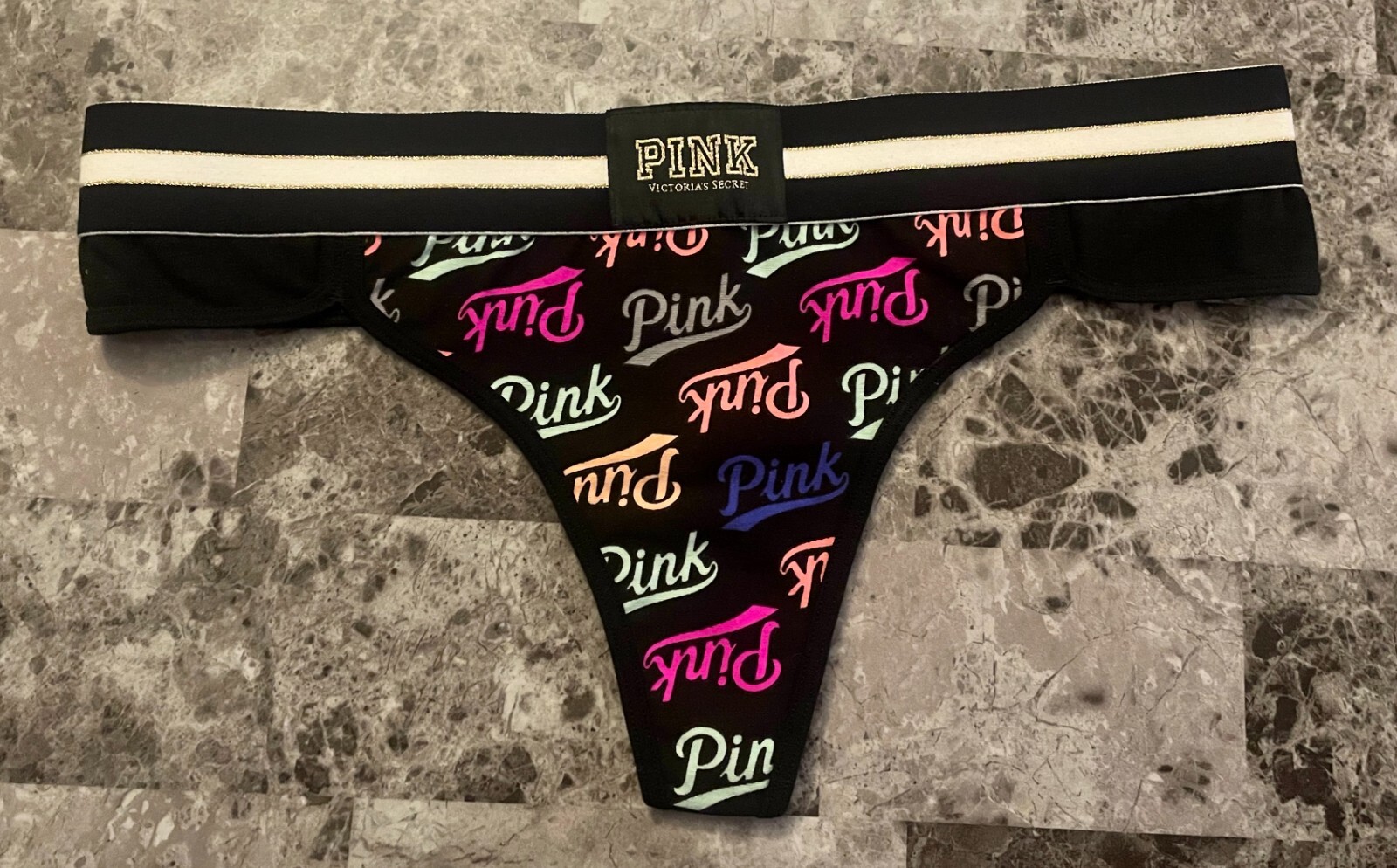 NWT VICTORIA’S SECRET PINK LARGE THICK GOLD LOGO STRIPE BAND RARE THONG PANTIES