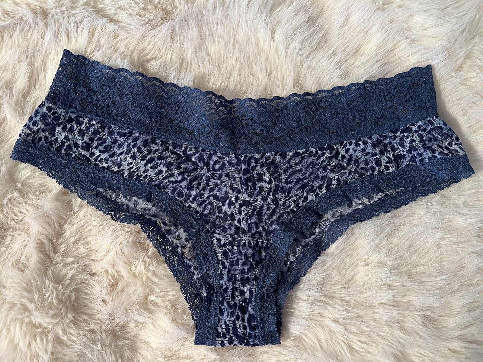 PANTY – Victoria’s Secret – The Lacie – Cheeky – Blue Animal Print Lace- Large