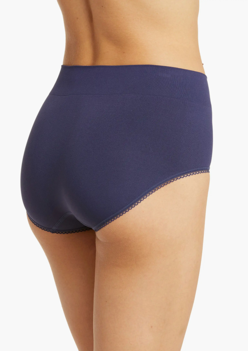 Wacoal XL (Size 8) Feeling Flexible Brief Panty NWOT 875332 Blue