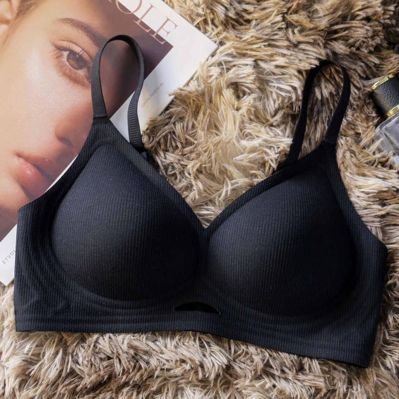 Seamless Push Up Sports Bra Women Wireless Breathable Hollow Bralette
