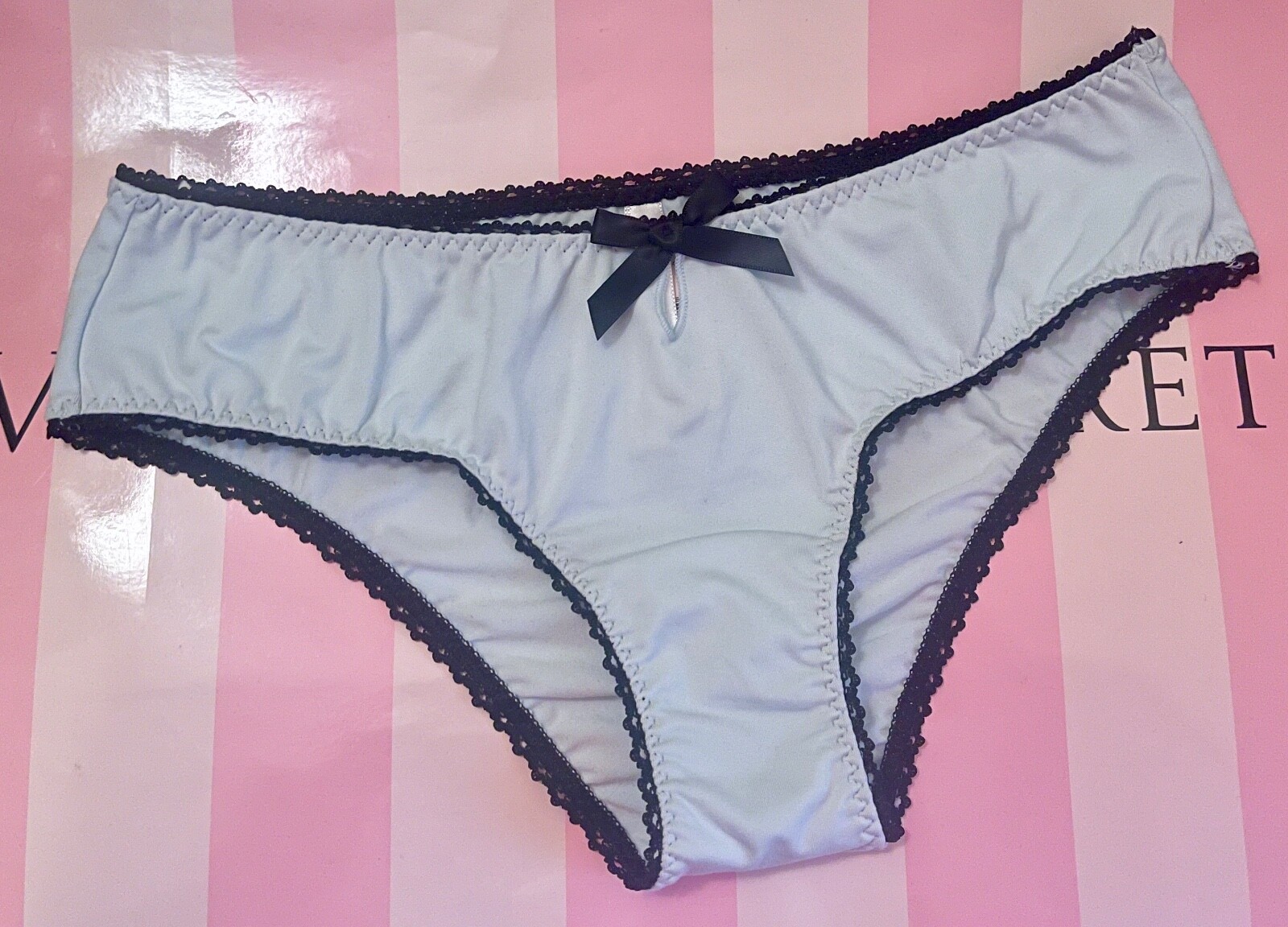 NWT VICTORIA’S SECRET S SMOOTH BLUE JUST MARRIED RHINESTONE BRIDE RARE PANTIES
