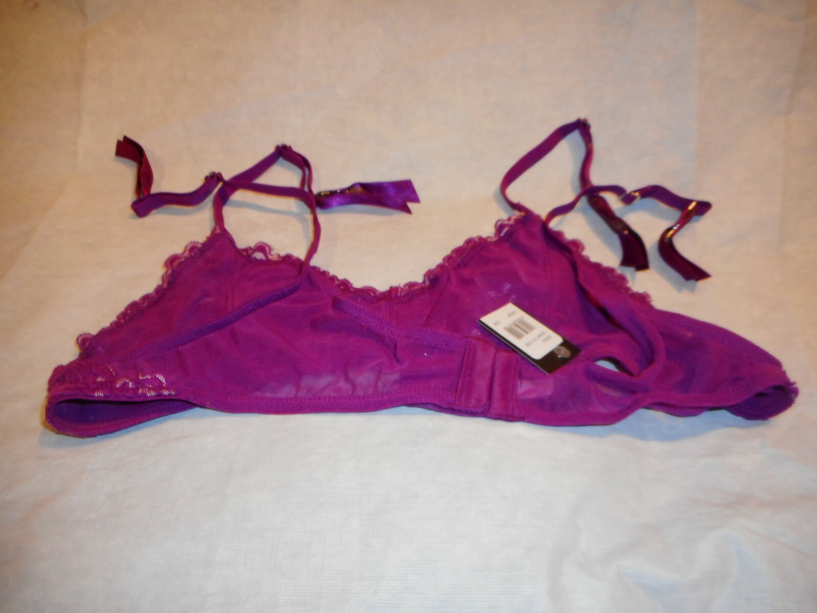 Frederick’s Of Hollywood FUSCIA Lace Garter Belt Size SMALL/MEDIUM