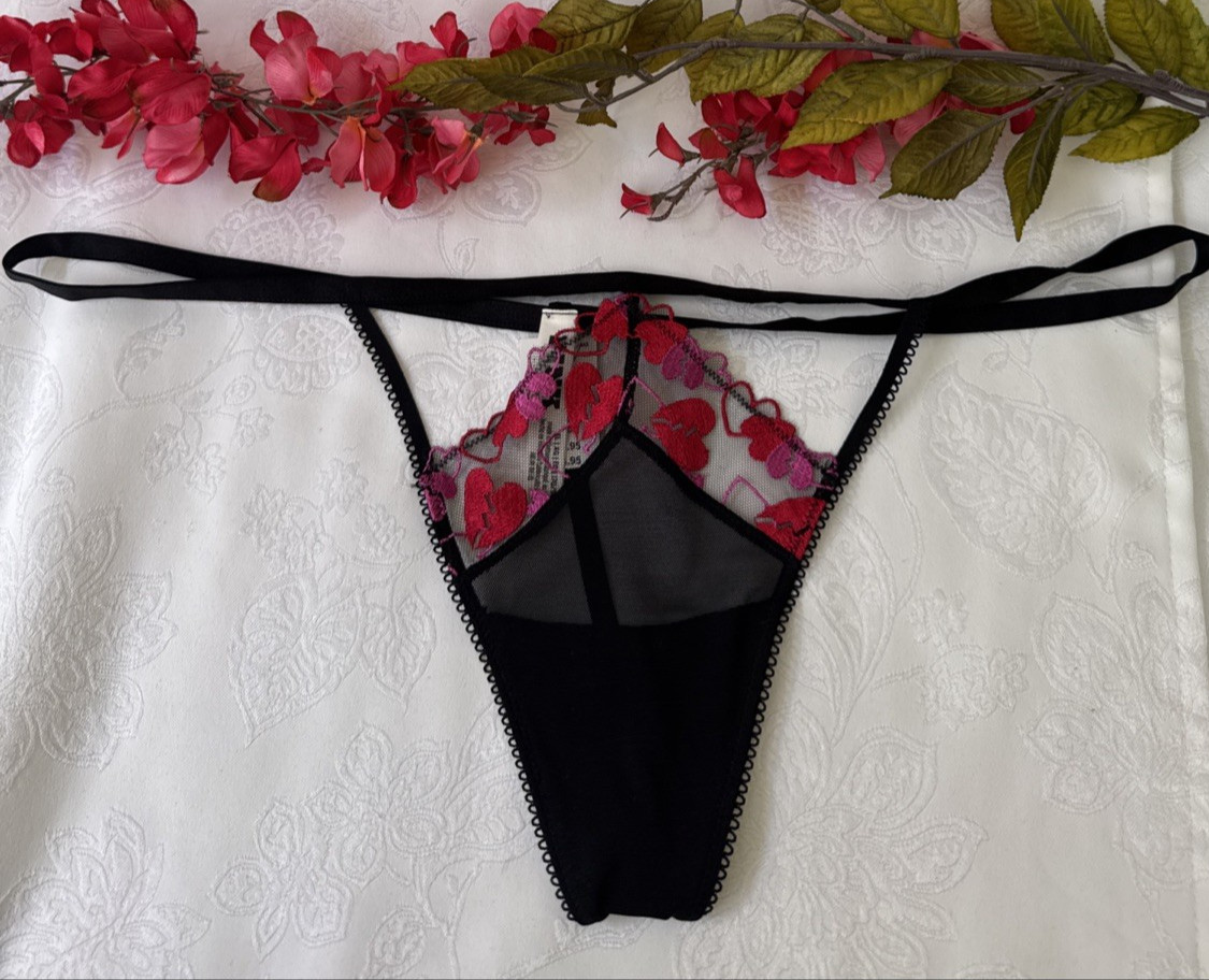 VICTORIA’S SECRET XL BLACK PINK RED HEARTS V STRING STRAPPY THONG PANTIES NWT