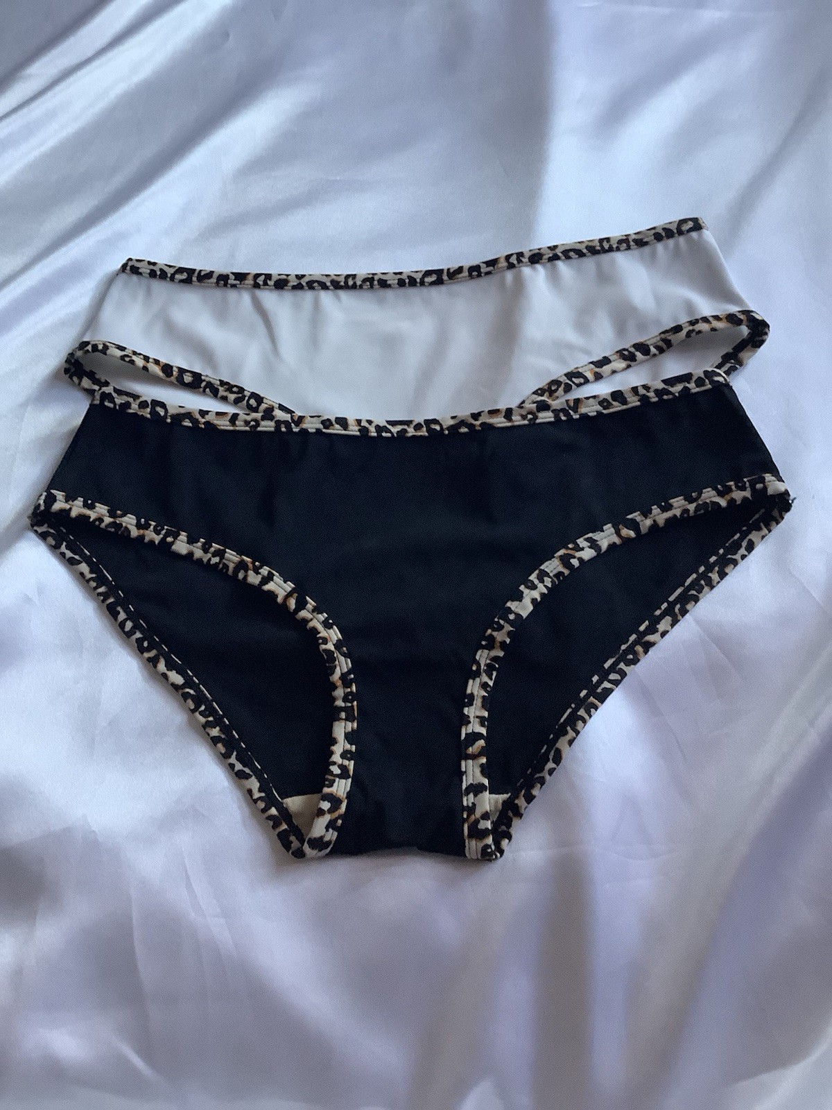 Women’s Stretch Briefs Panties Solid Animal Print Rims Breathable 3pk Medium