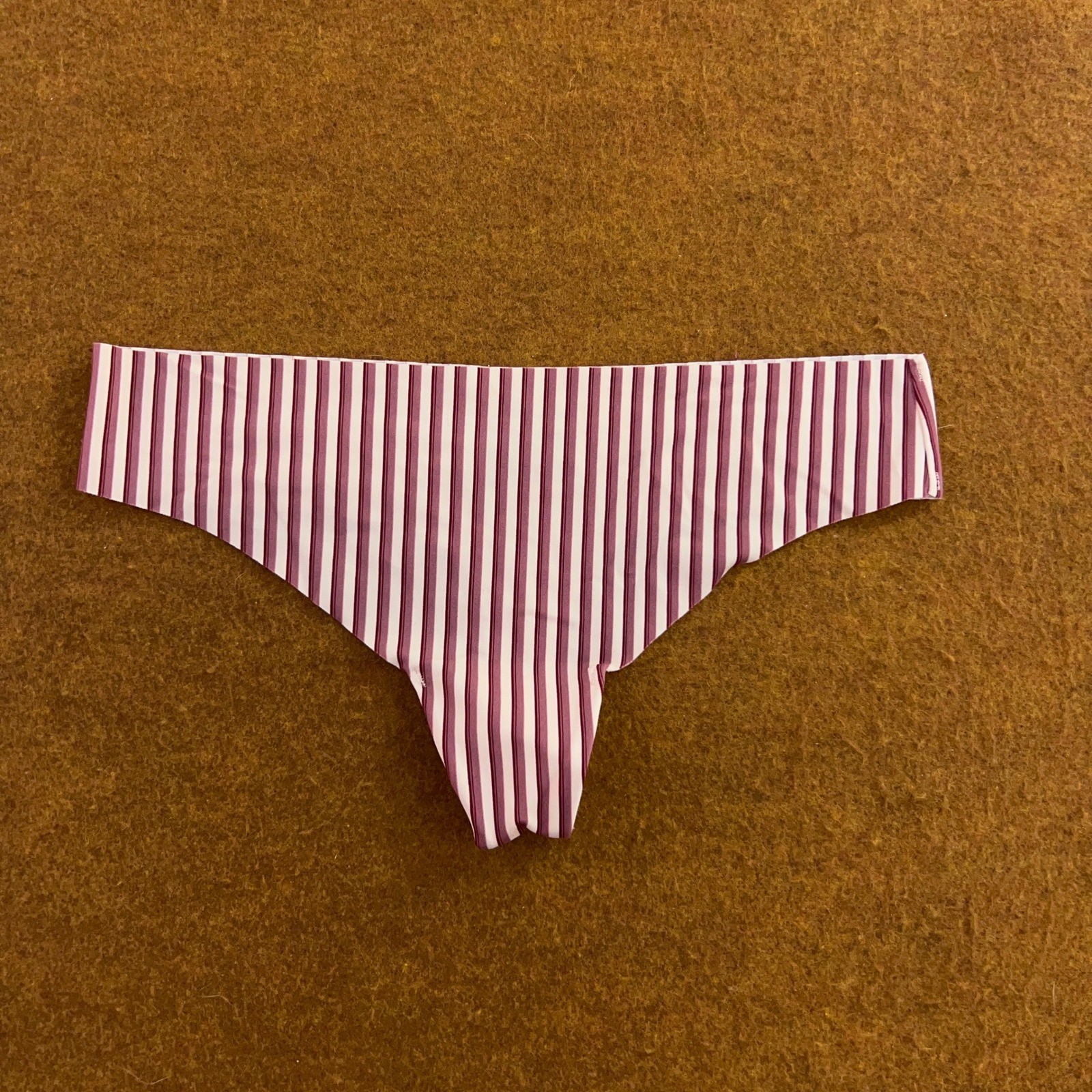 Auden Womens XS Multi Laser Cut Seamless Thong Panty 3 Pack New