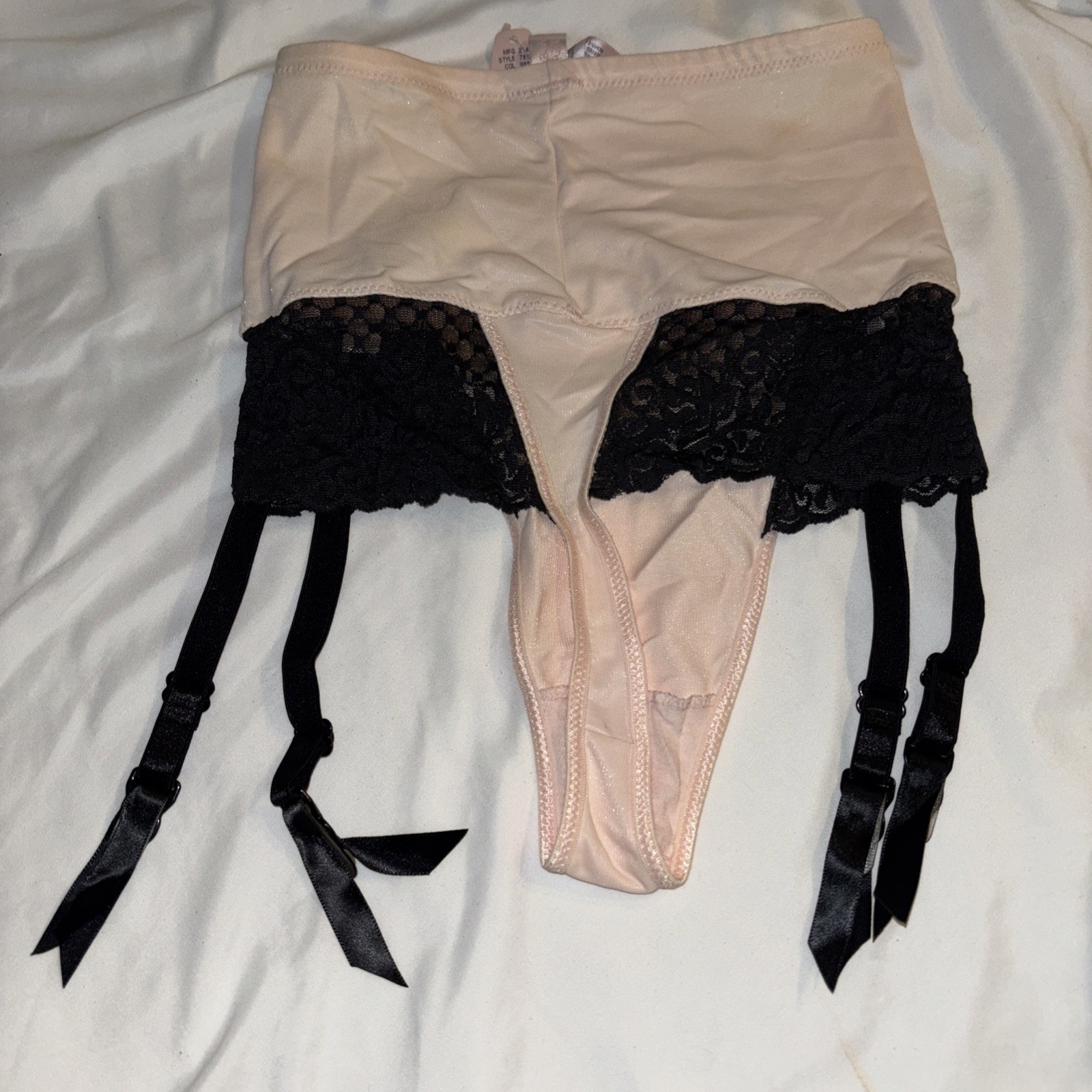 Victoria’s Secret VTG Y2K 90s Size Small Silky High Cut Garter Thong Panty Nwt