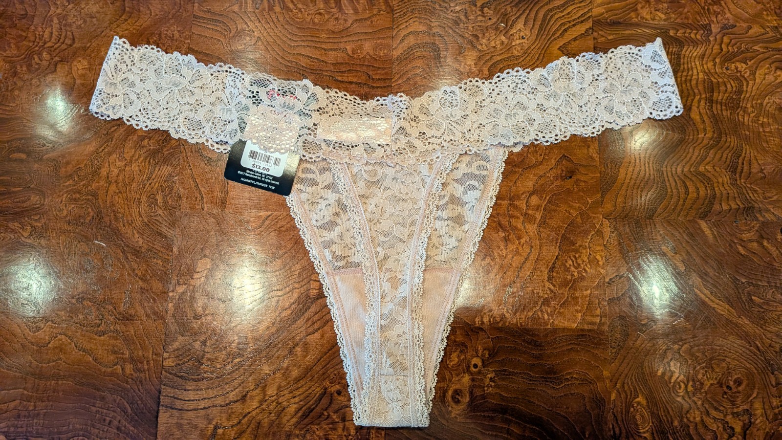 NWT Maidenform DMESLT Sexy Side Of Comfort Lacey Thong Very Light Pink 2XL /9