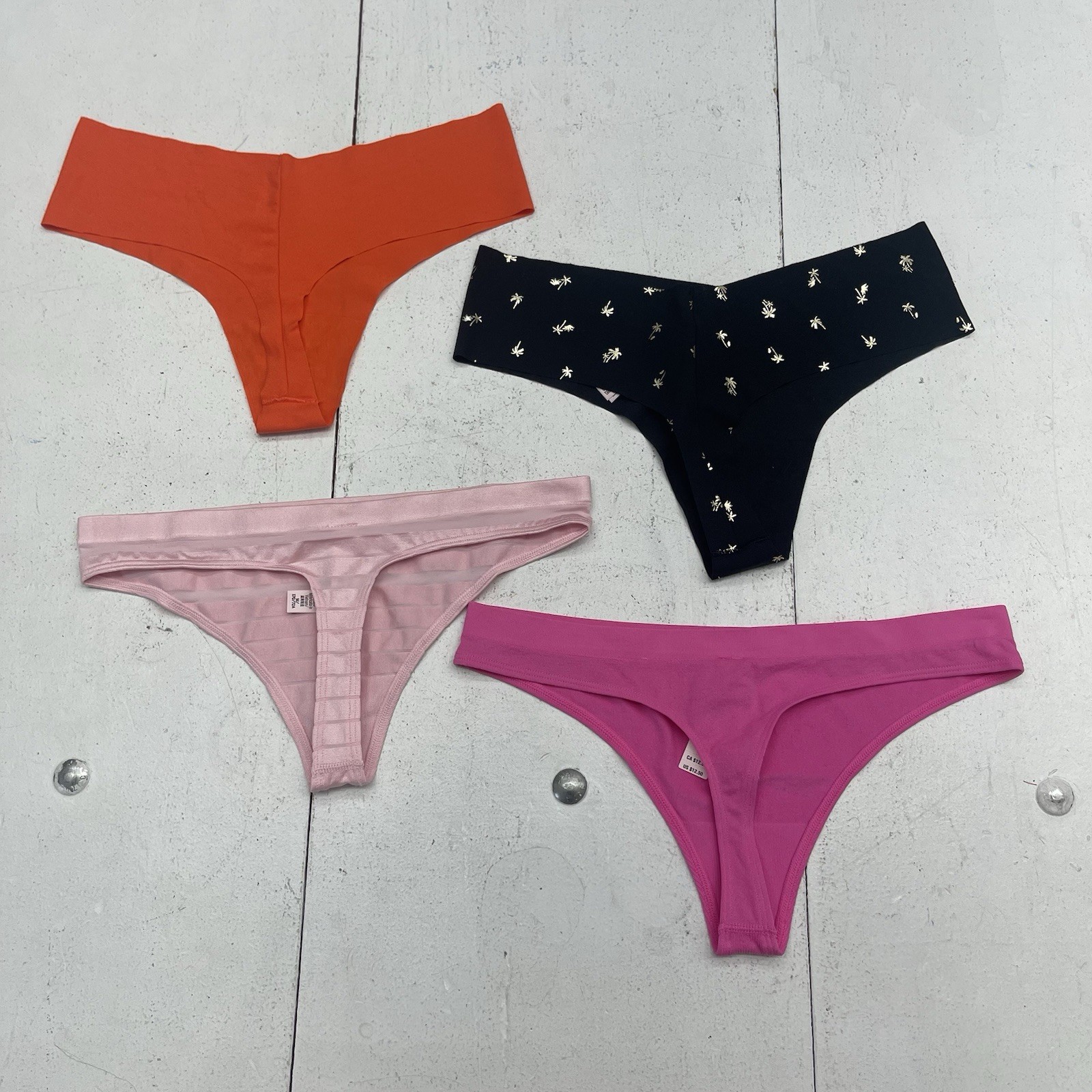 Victoria’s Secret 4 Pack Black Orange Pink Thong/String Underwear Women’s Size M