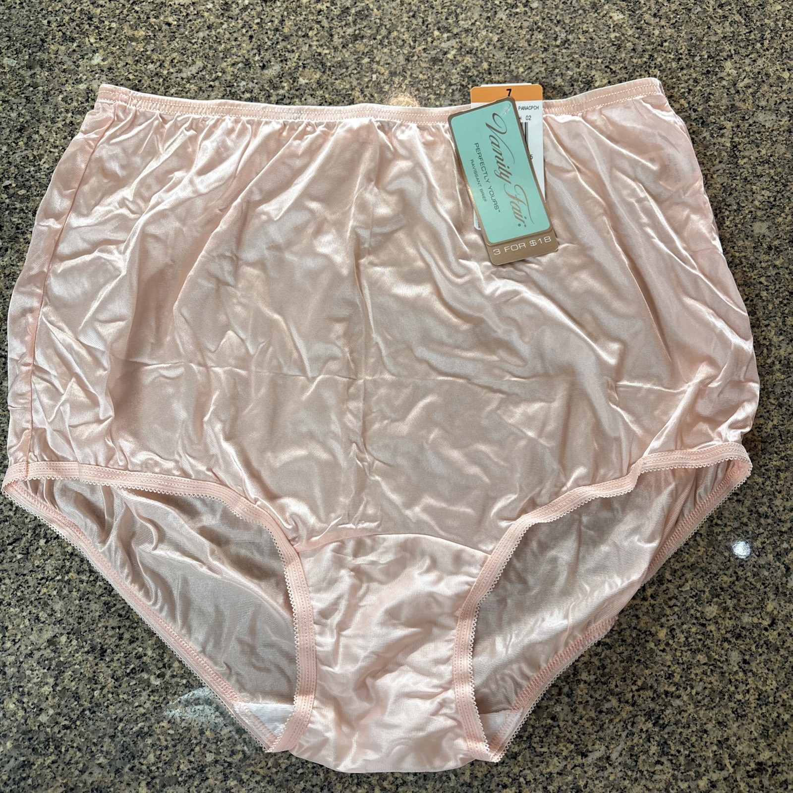 Vanity Fair Perfectly Yours Brief Panties 100% Nylon Peach 7 L Full Coverage