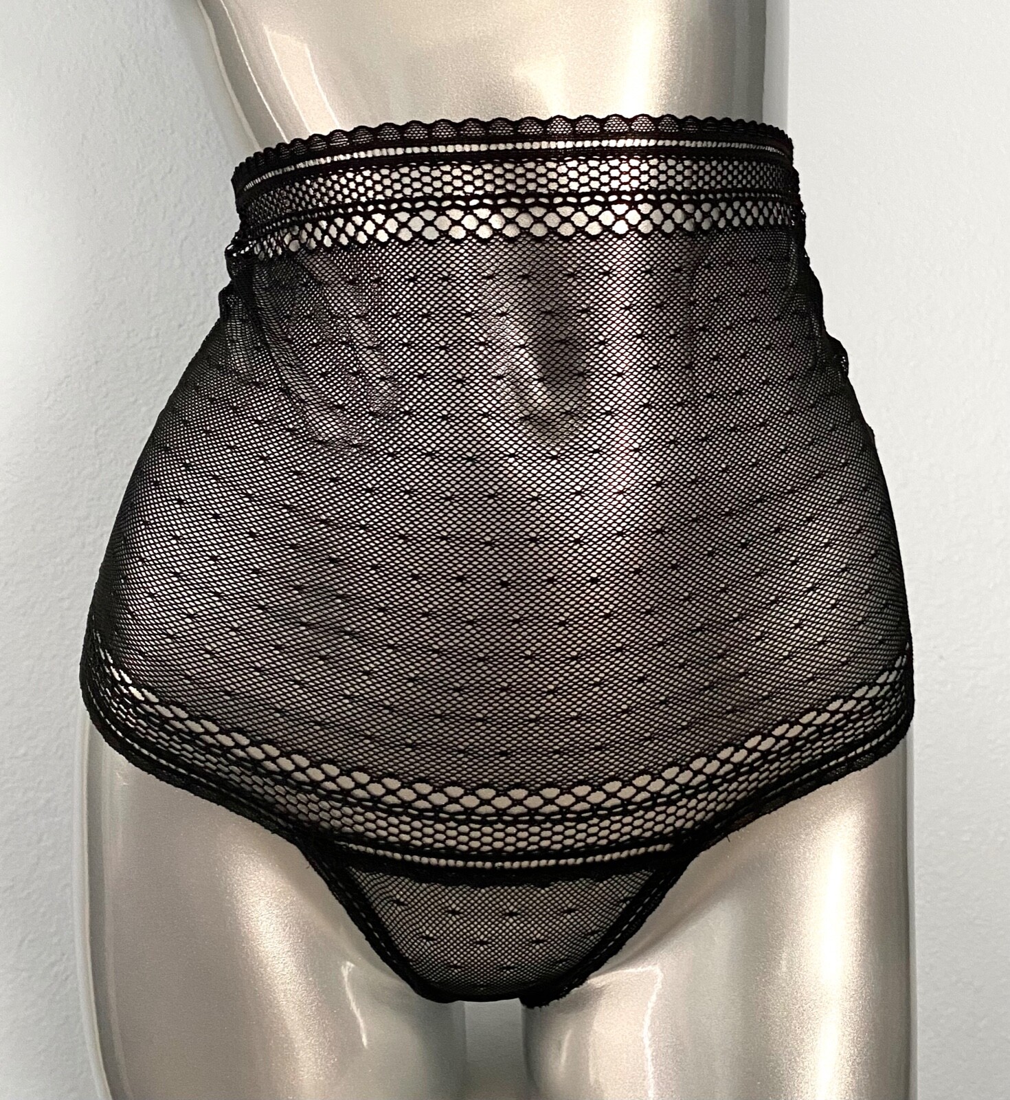 Victoria’s Secret Thong Panty Black Incredible High Waist Sheer Lace XS M L XL