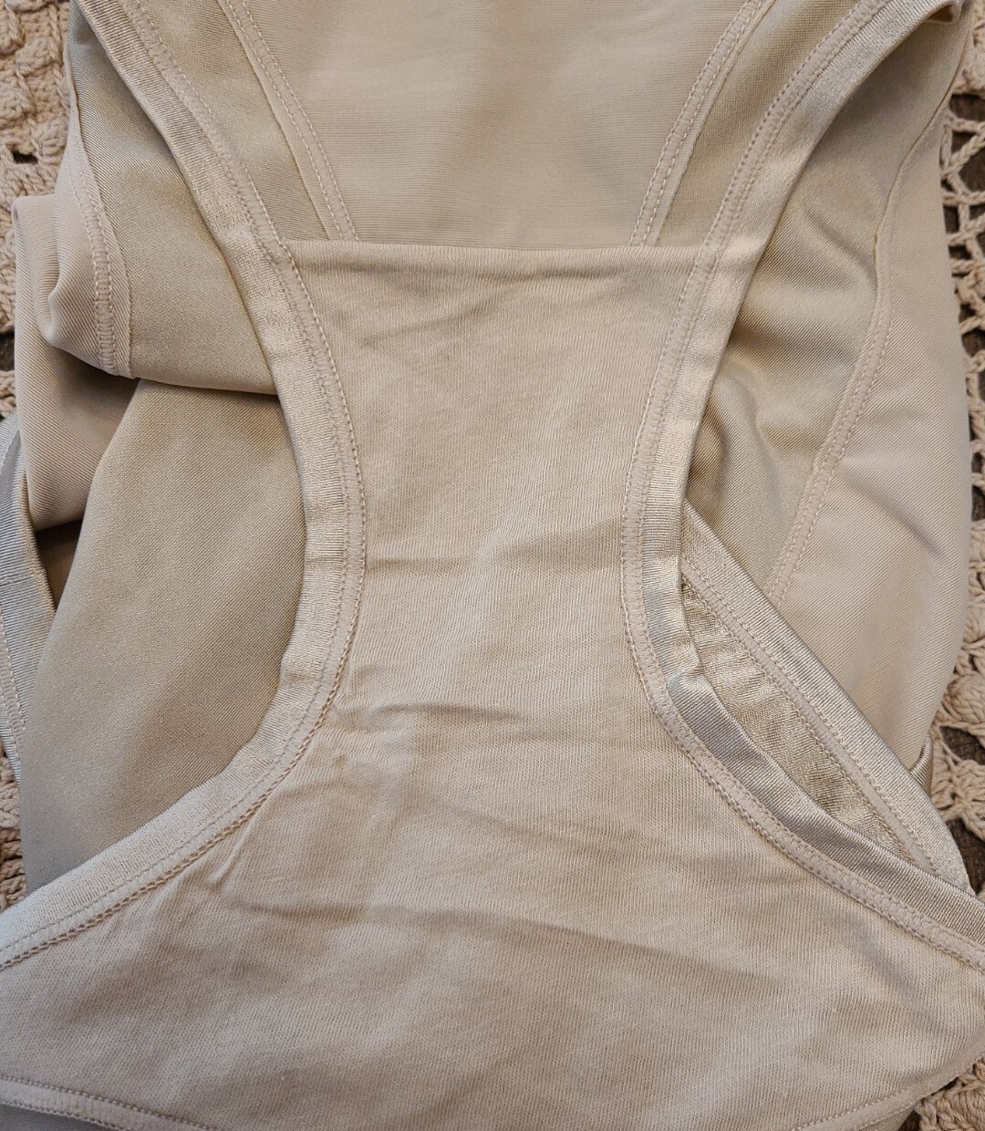 2XL VANITY FAIR 360* Smoothing Comfort Rear Lift Shaper Brief Panty NWT $15.00