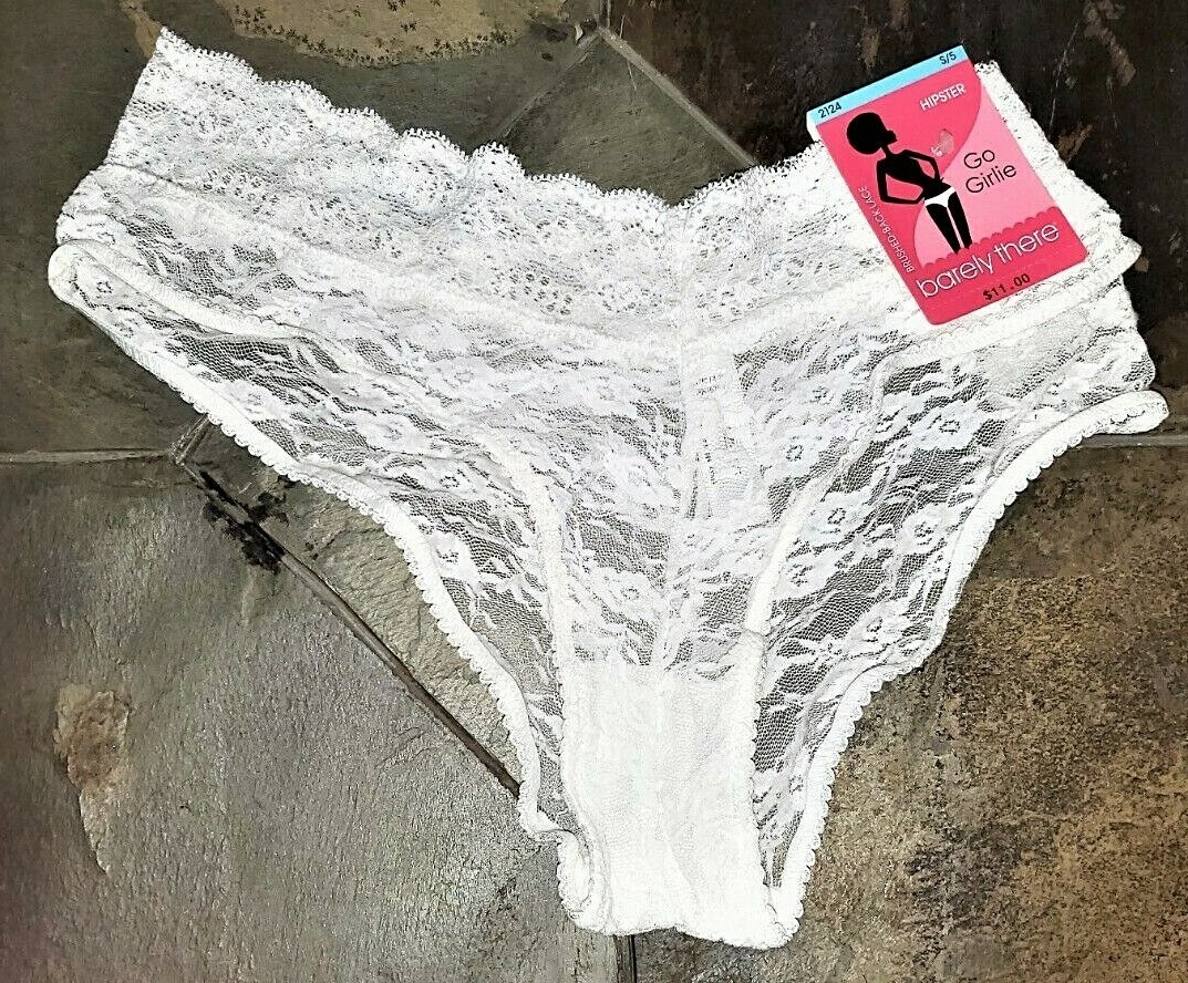 Size Small/5 Barely There Women’s Go Girlie All Over Lace Hipster 2124