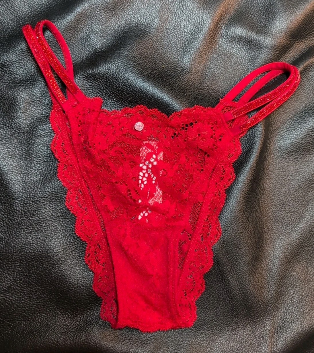 NEW Victoria’s Secret DREAM ANGELS Double SHINE STRAP Brazilian Slip RED sz. S