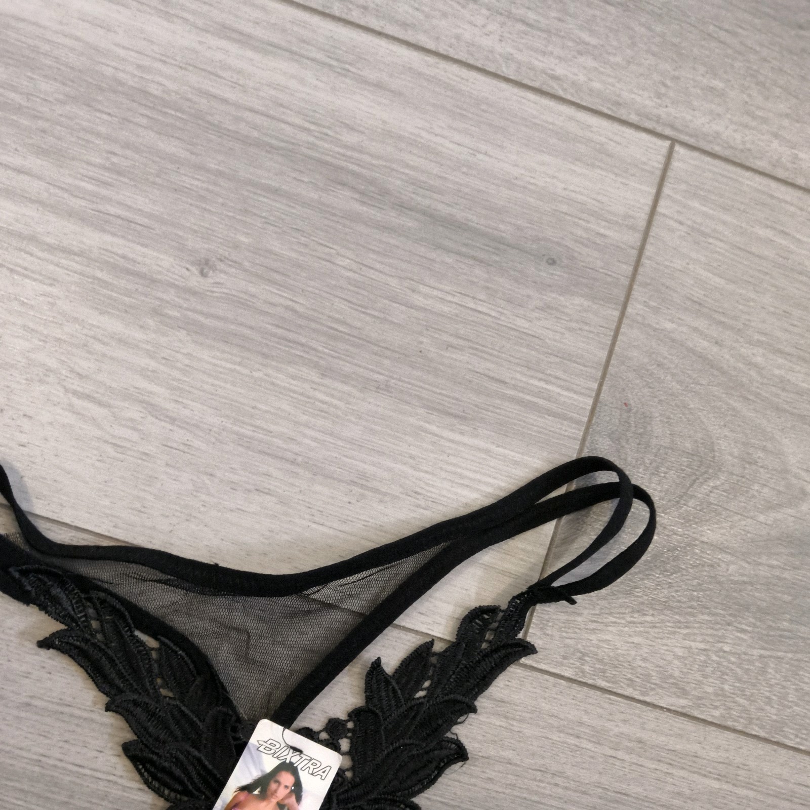 BNWT Bixtra Black Embroidered G String Thong Bead Chain Crotch Size 6-8