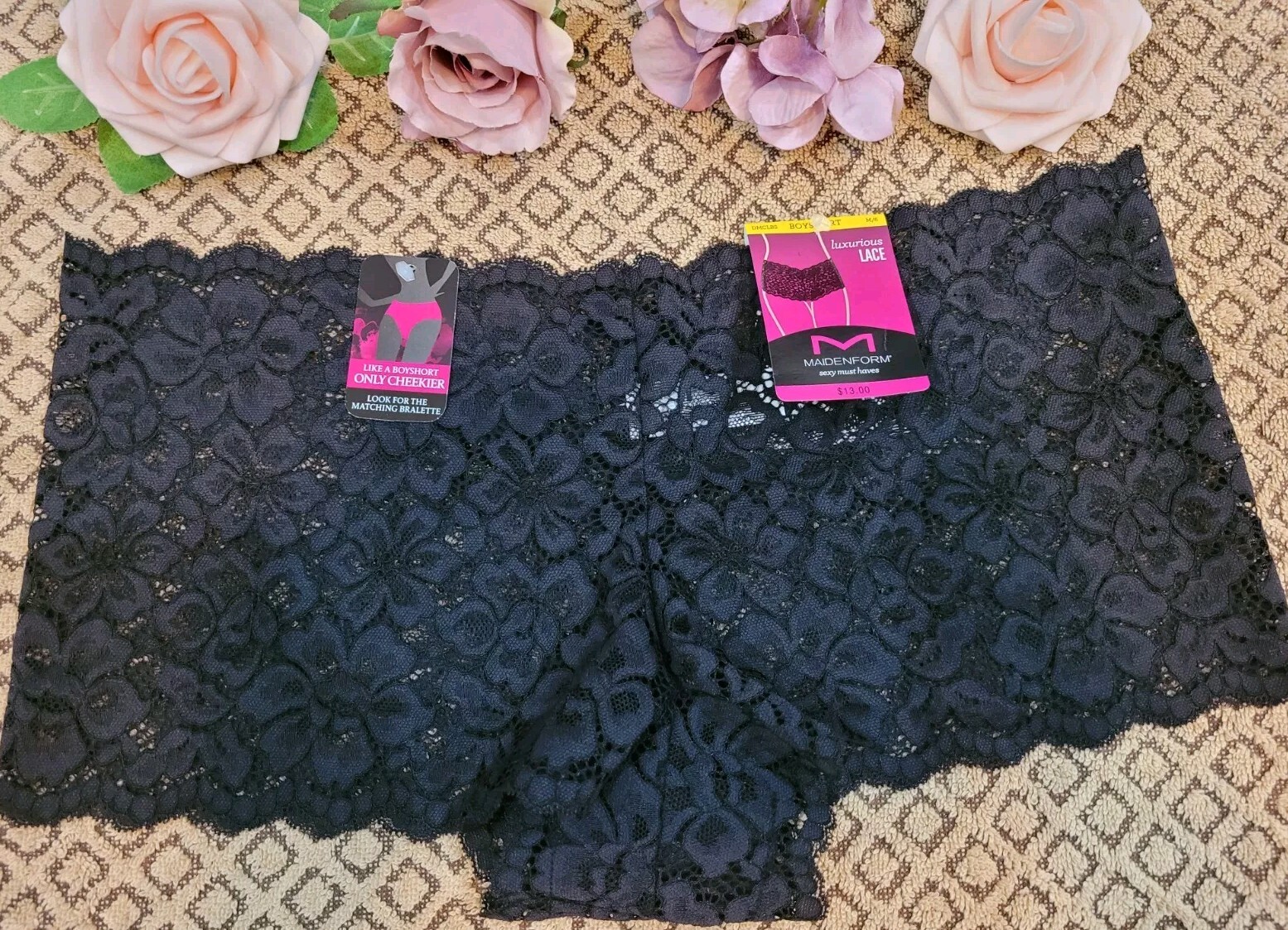 MAIDENFORM Luxurious Lace Black Cheekier Boyshort Panty Size M/6 ~ $13.00
