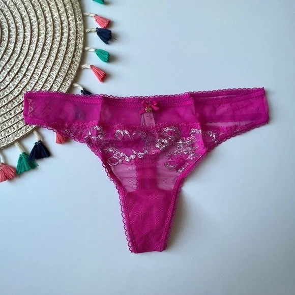 Victoria’s Secret Body By Victoria Shimmer Lace-Front Thong Fuchsia Frenzy M NEW
