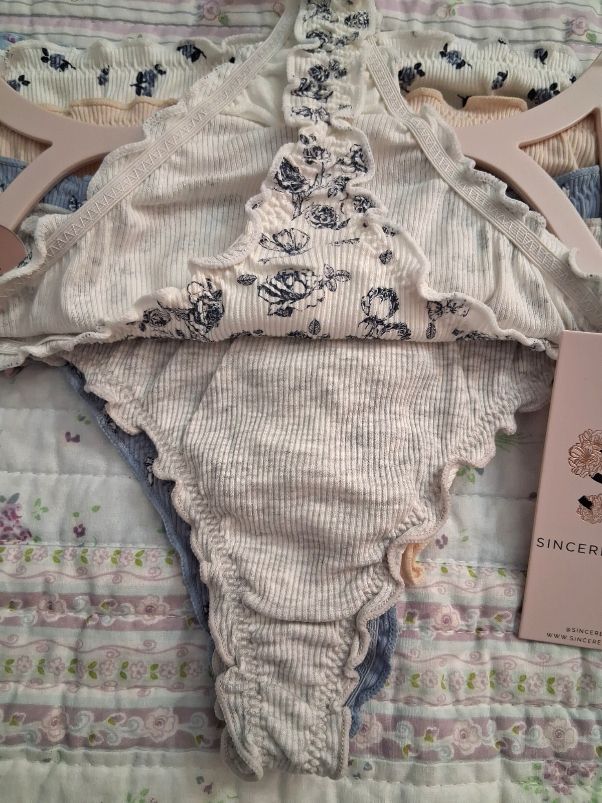 Sincerely Jules Women’s 5 Pack Cotton Blend Ruffle Thong Panties Size Large NWT