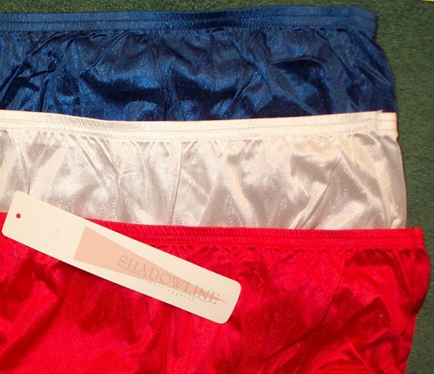 3 Pair Size 6 Assorted ShadowLine Hidden Elastic Hipster Navy White & Red
