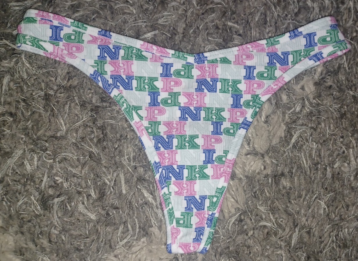 VS pink cotton ribbed thong Panty NEW SIZE medium Multi Colored Logo