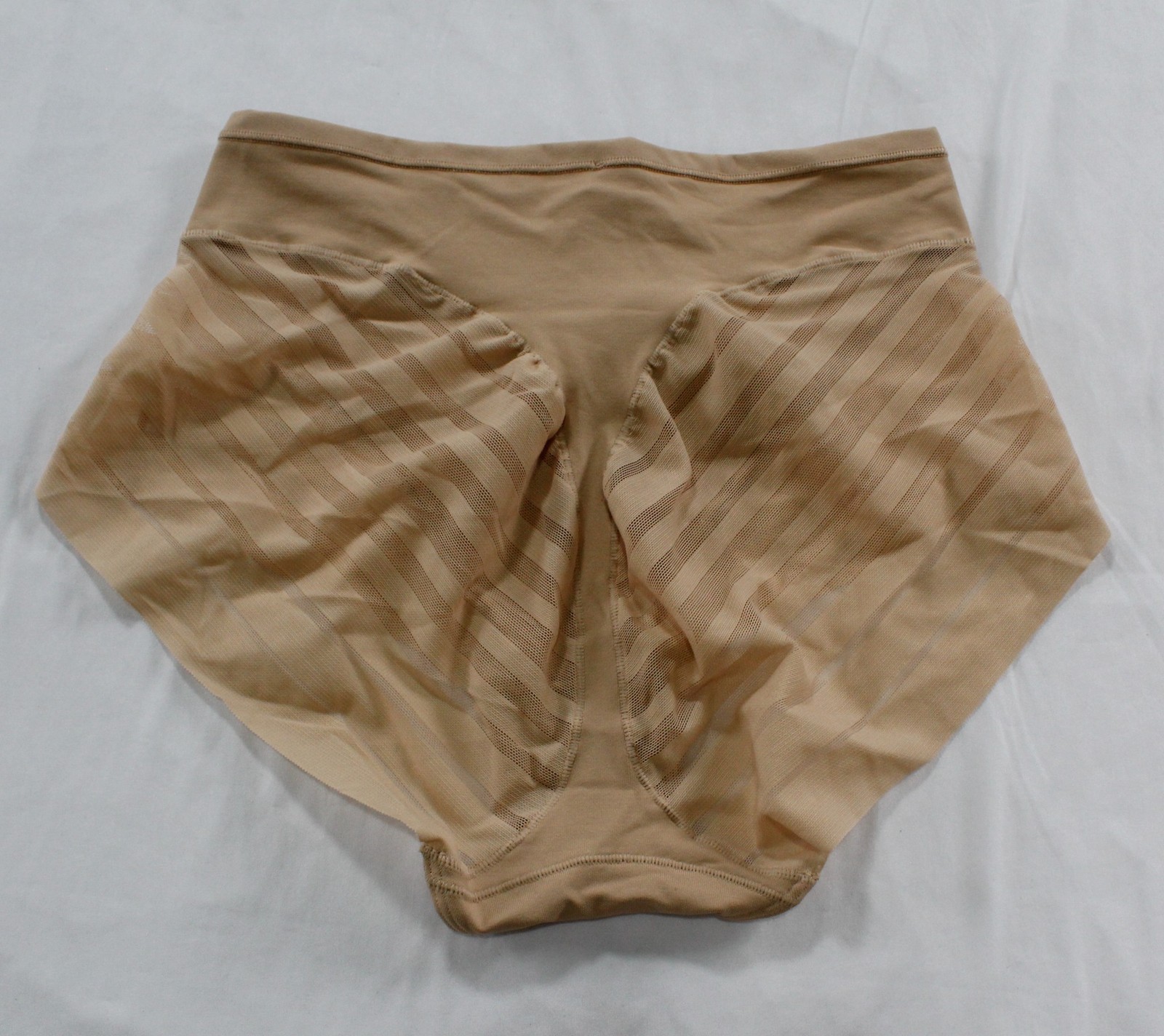 Leonisa Women’s Stripe Undetectable Classic Shaper Panty MS7 Beige Large NWT