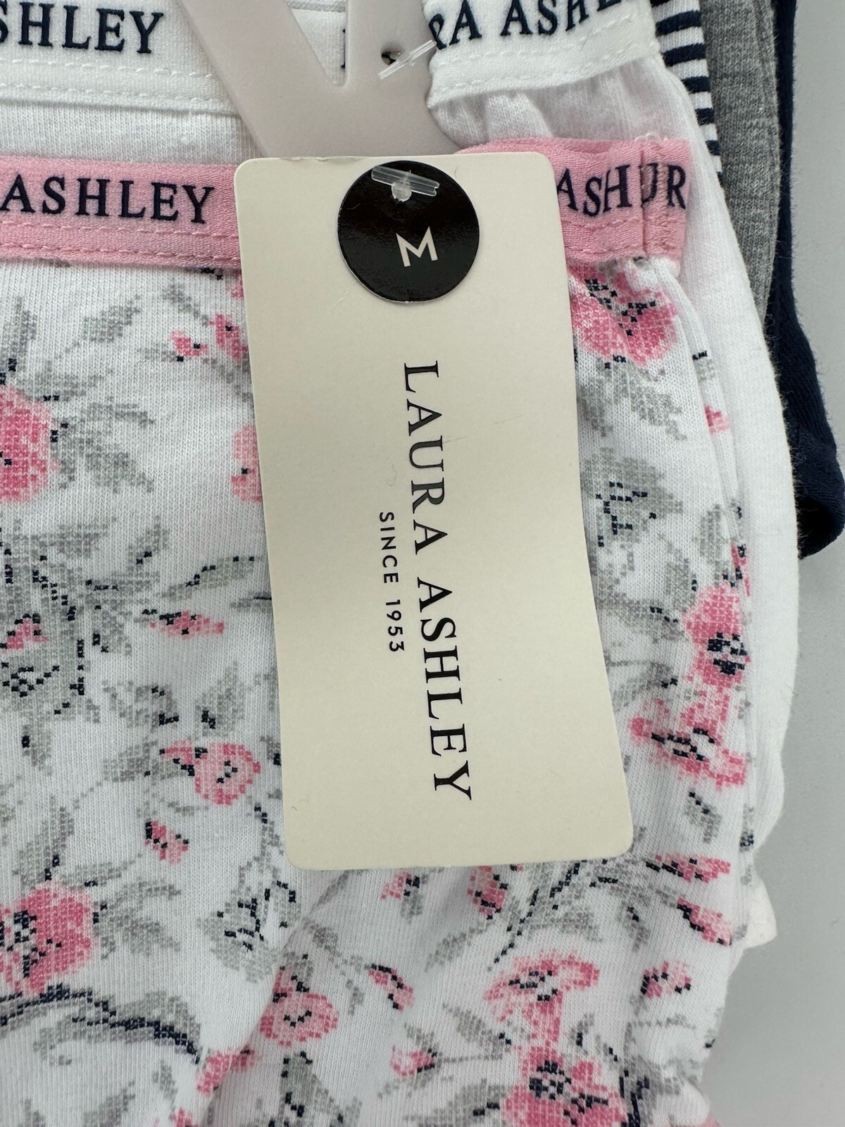 Laura Ashley Women’s M Underwear 5-Pack Panties Flowers Pink White Grey Navy NWT