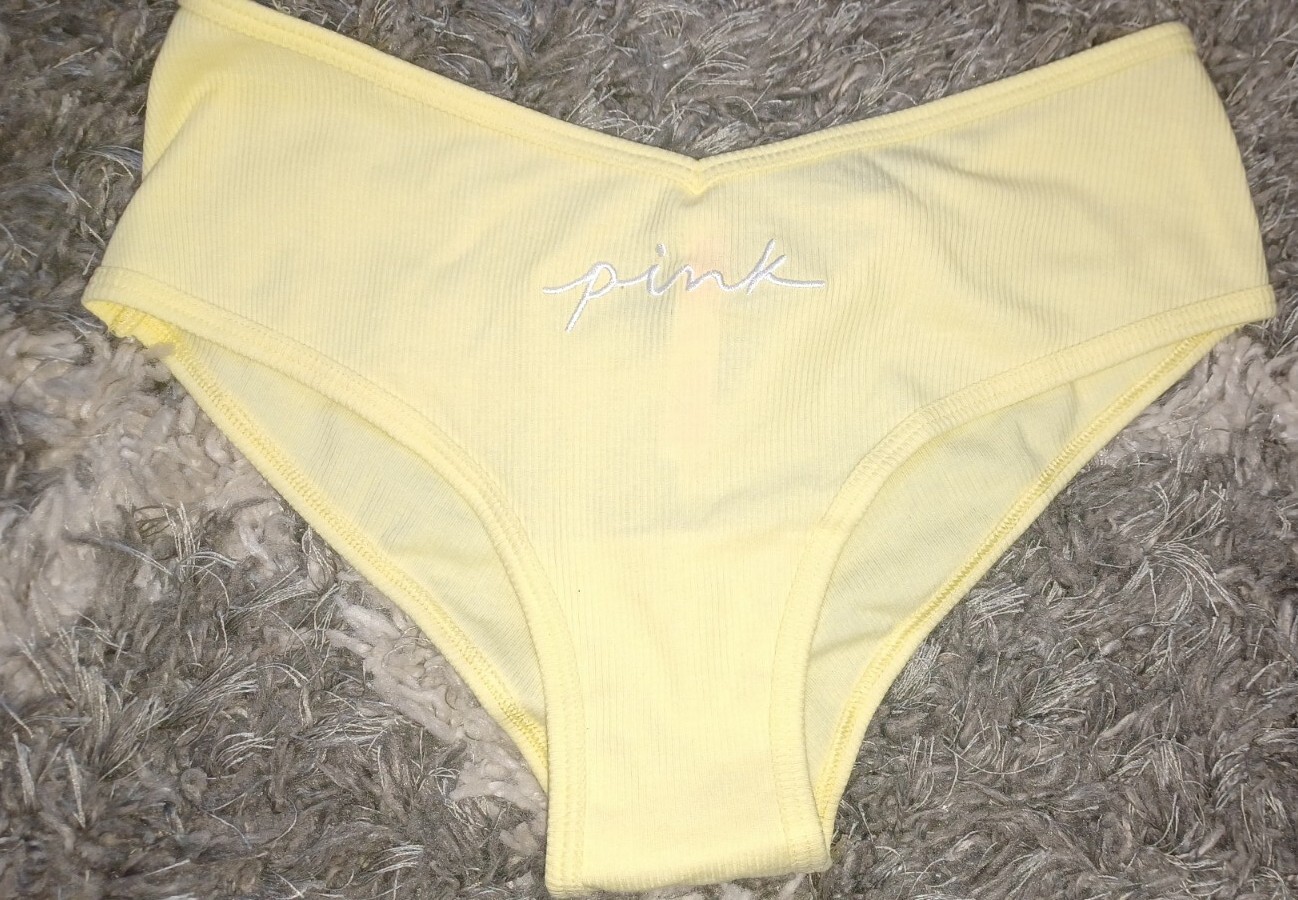 VS pink ribbed cheekster Panty NEW SIZE medium yellow embroidered logo