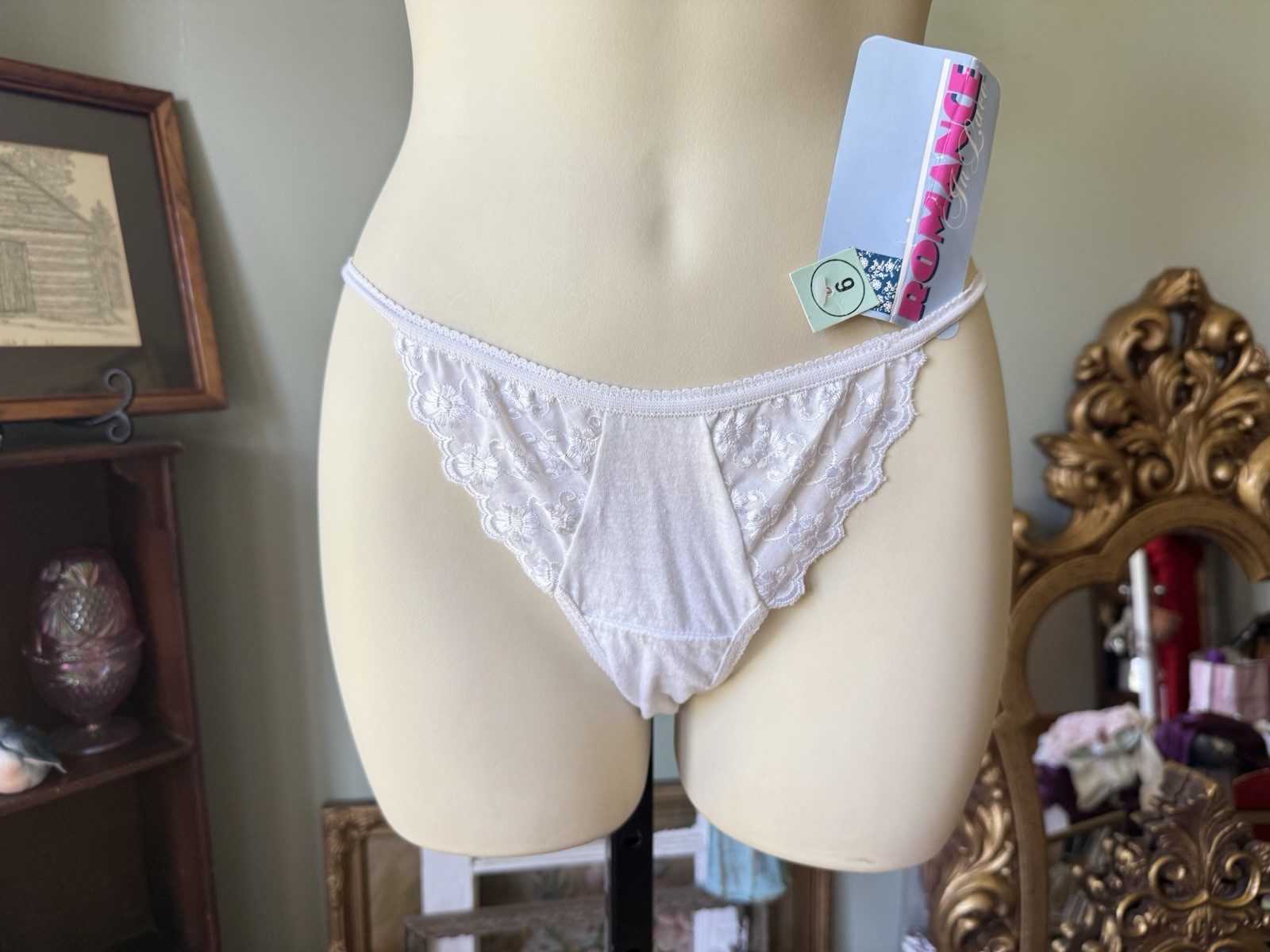 80s/90s ROMANCE IN LACE WHITE COTTON STRING BIKINI SIZE 6 LACE ACCENTS VINTAGE
