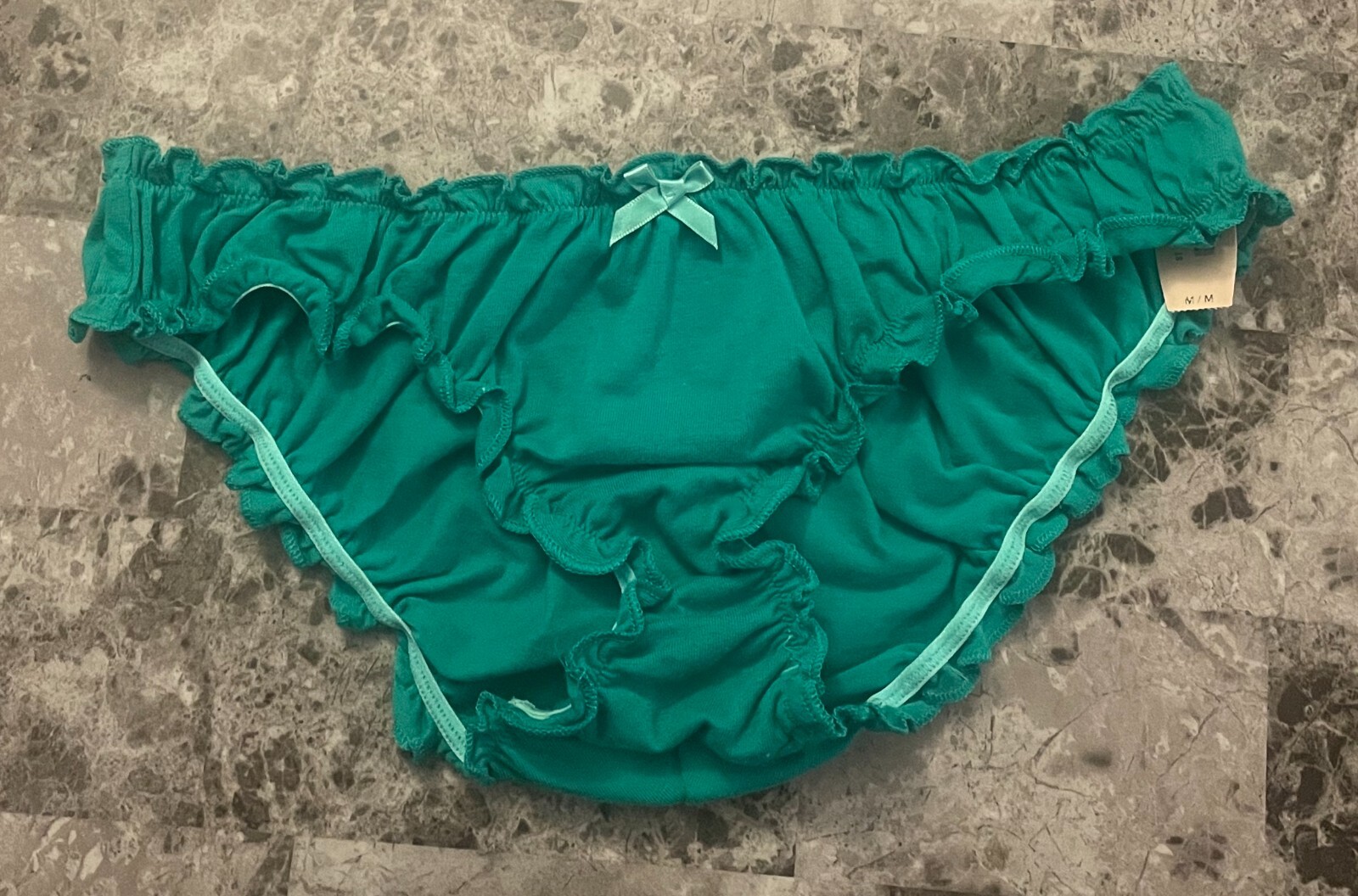 NWT VICTORIA’S SECRET MEDIUM GREEN RUFFLE BLOOMER RARE LOW RISE BIKINI PANTIES