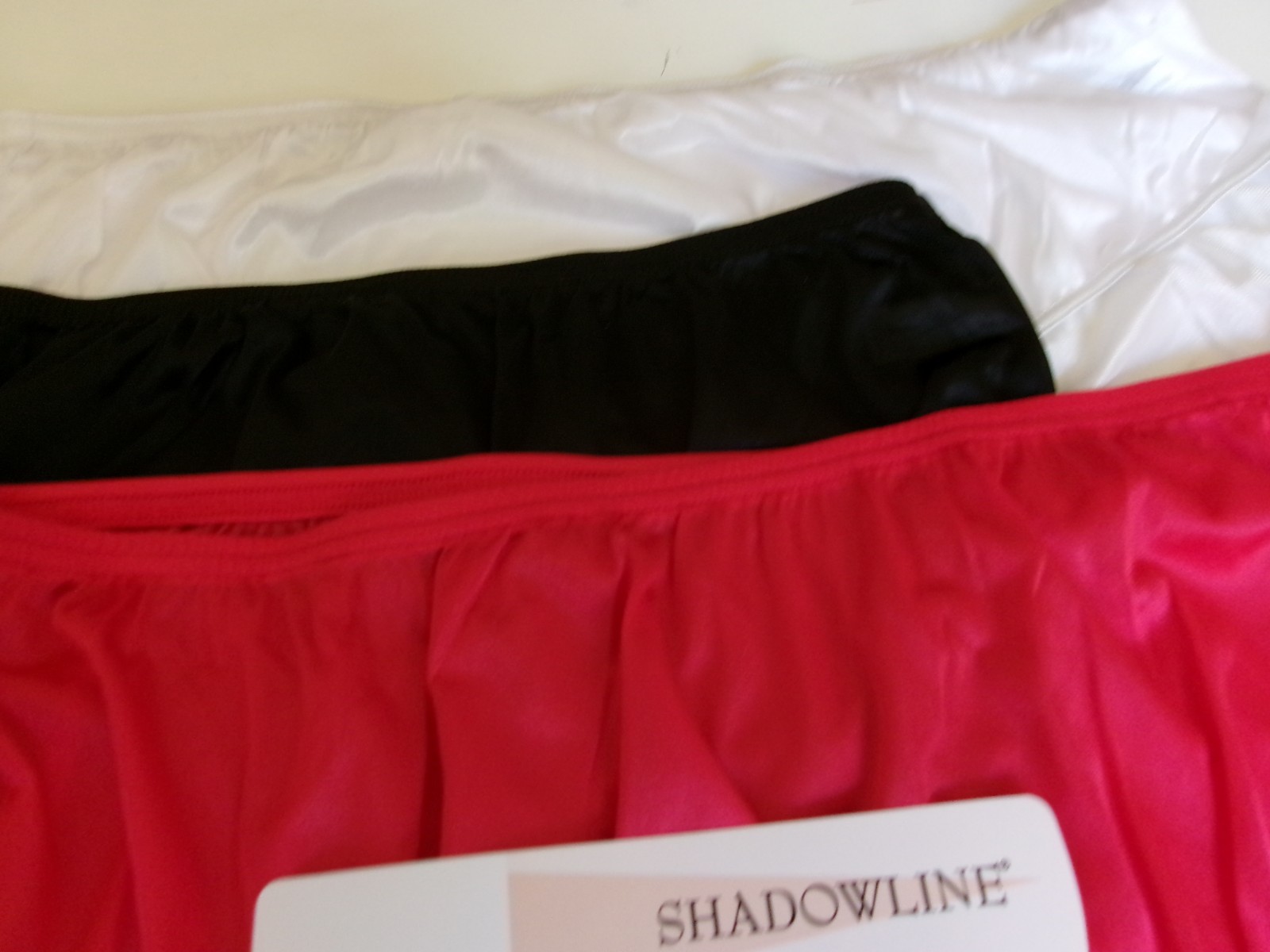 Three Shadowline Hidden Elastic Hipster Panty Style 11032 Size 8 Black Red White